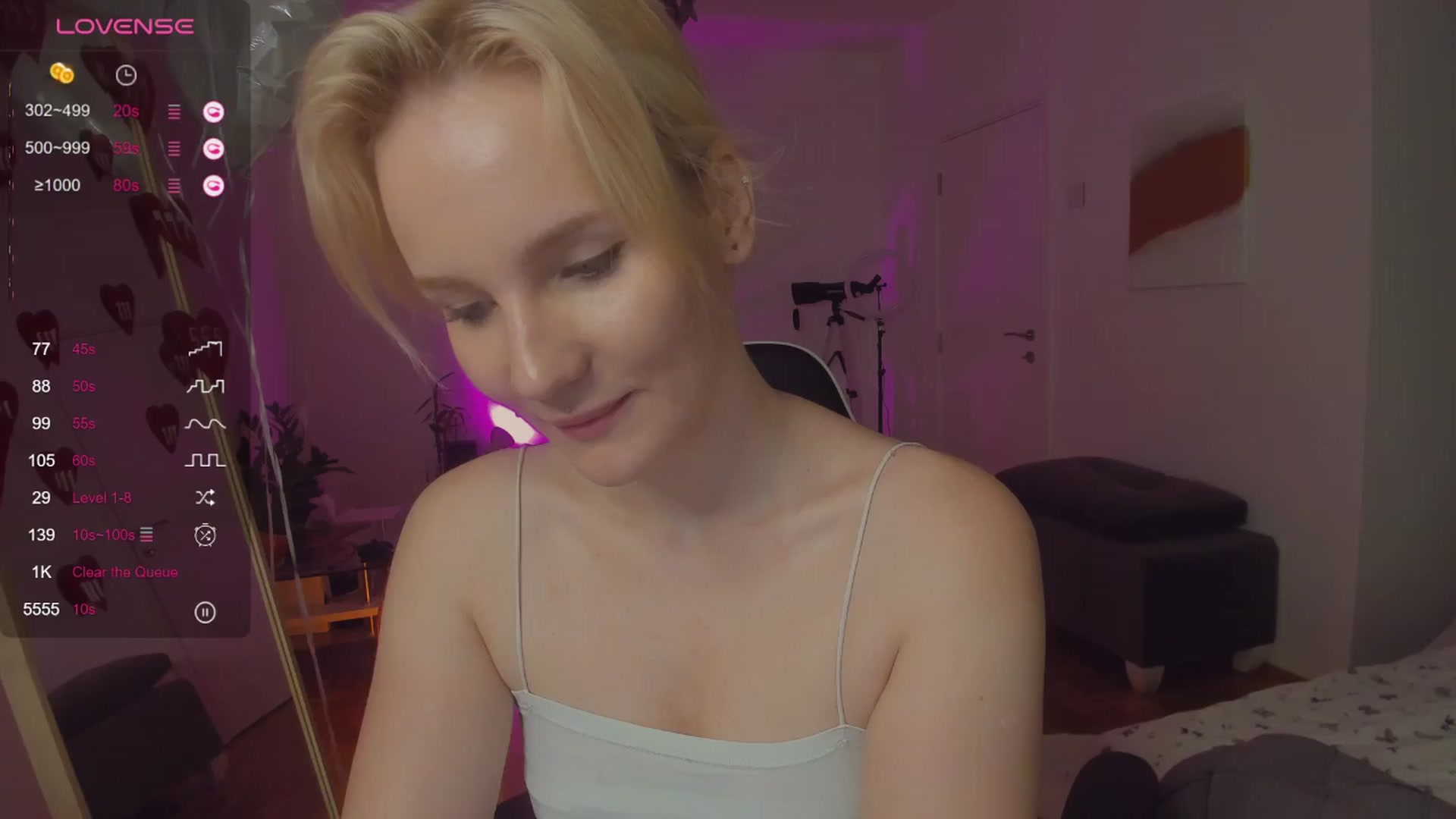 Gallery image thumbnail from GingerVi's myfreecams stream on, 04/11/2024, 04:22 image 10 of 20