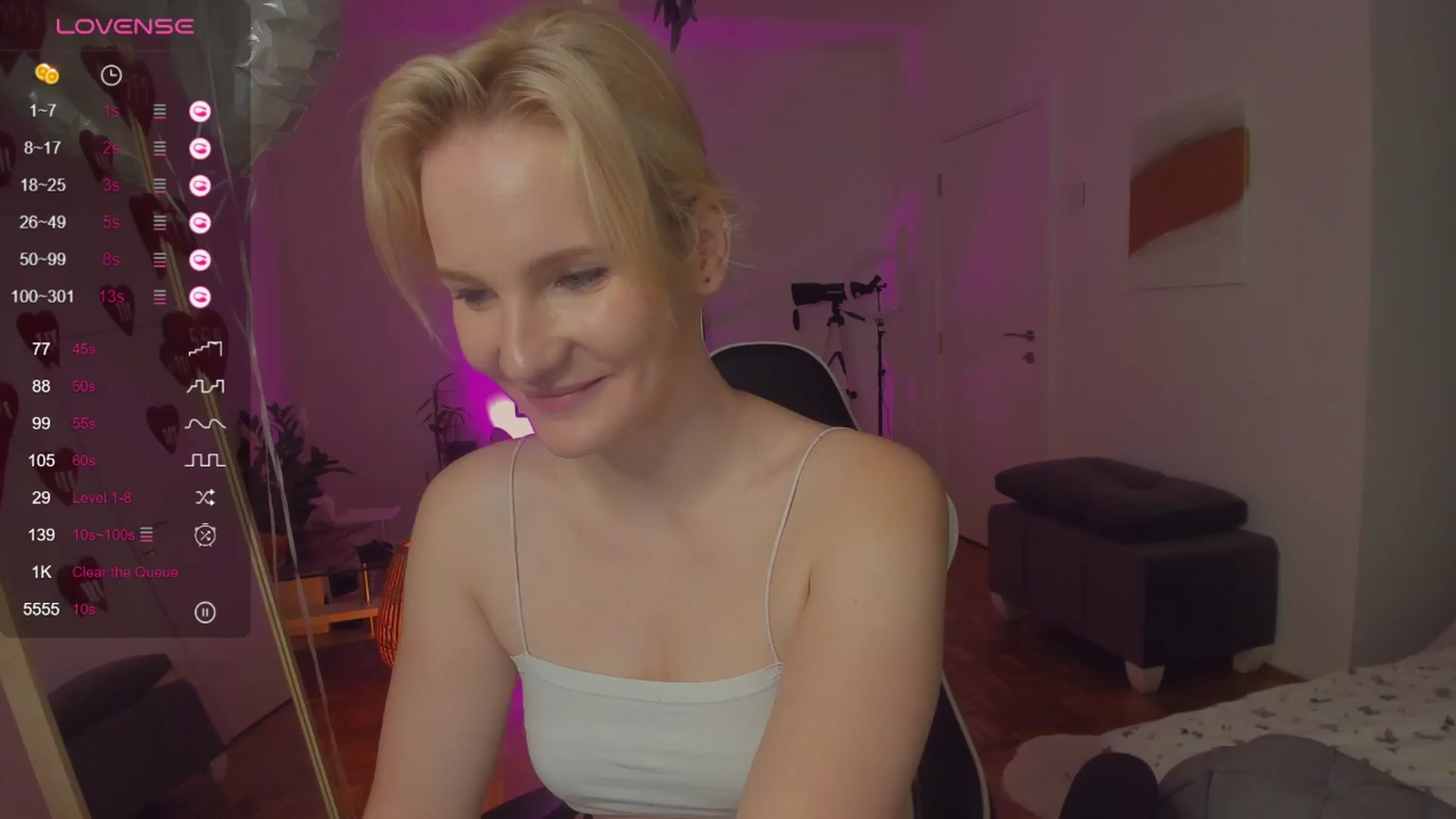 Gallery image thumbnail from GingerVi's myfreecams stream on, 04/11/2024, 04:22 image 6 of 20