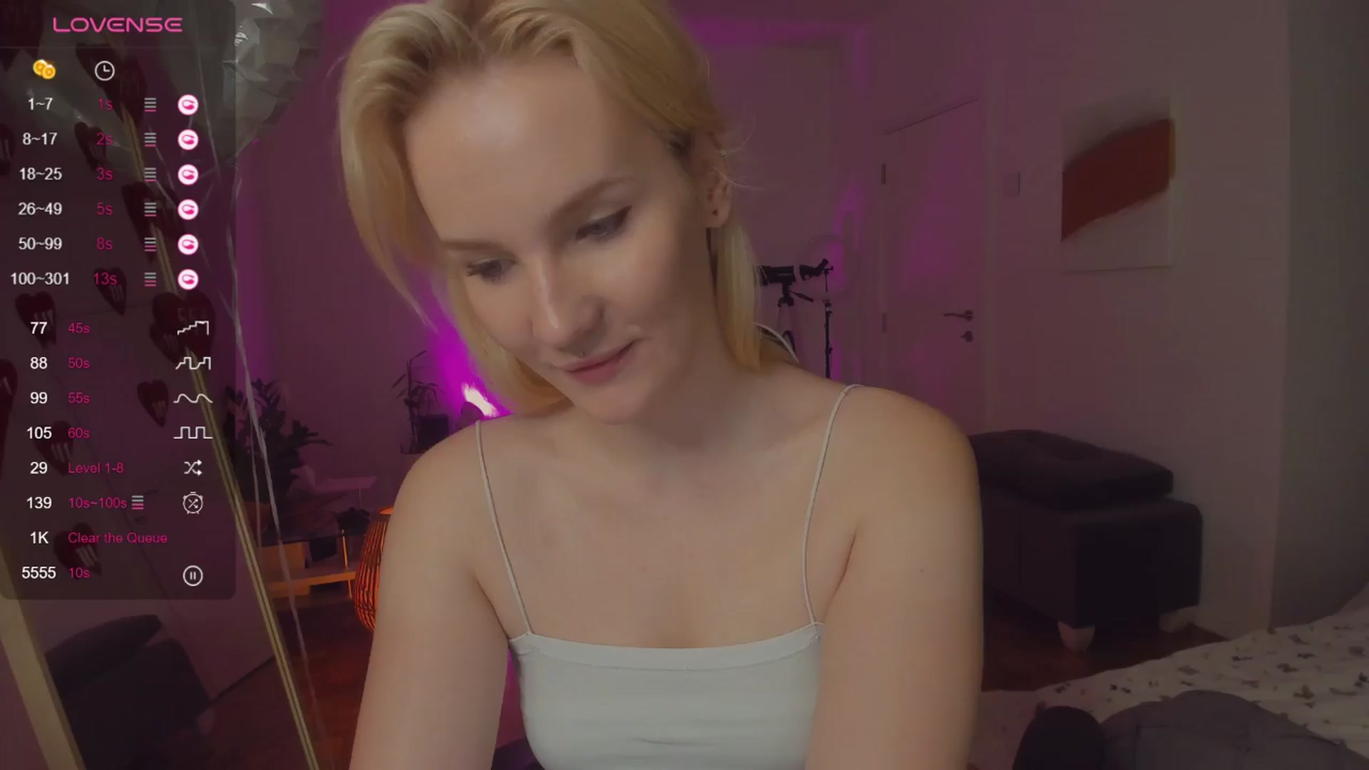 Gallery image thumbnail from GingerVi's myfreecams stream on, 04/11/2024, 04:22 image 2 of 20