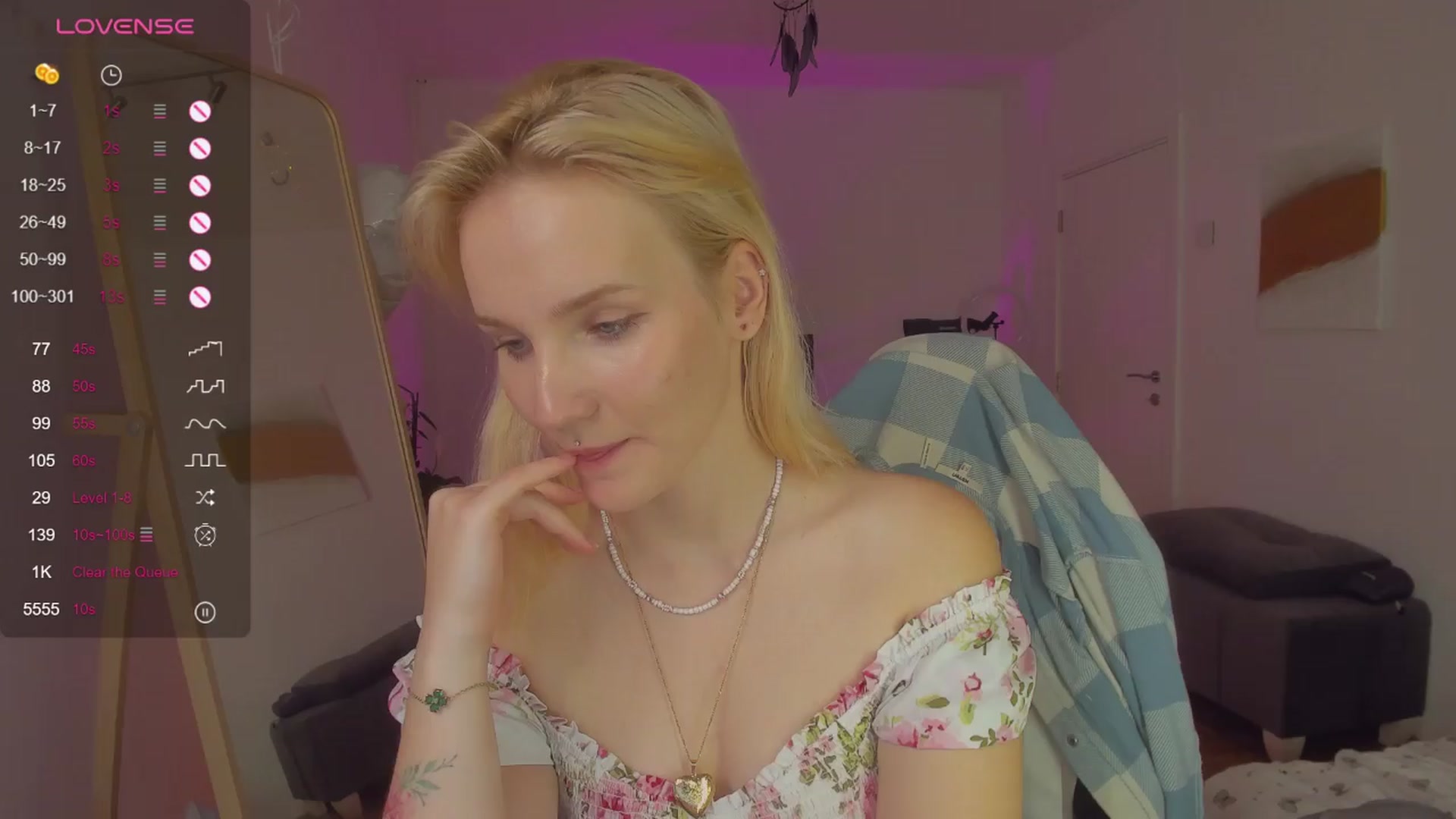 Gallery image thumbnail from GingerVi's myfreecams stream on, 04/15/2024, 05:30 image 19 of 20