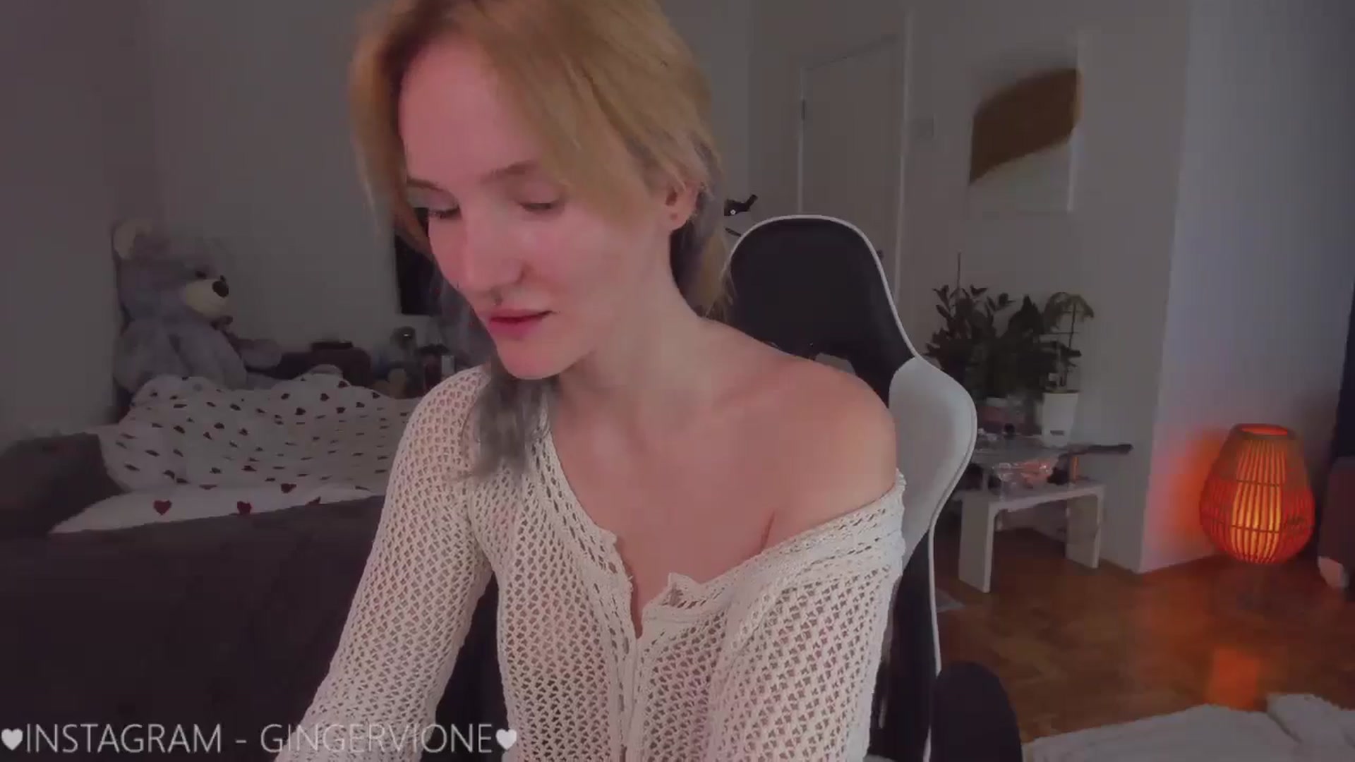 Gallery image thumbnail from GingerVi's myfreecams stream on, 06/21/2024, 05:09 image 15 of 20
