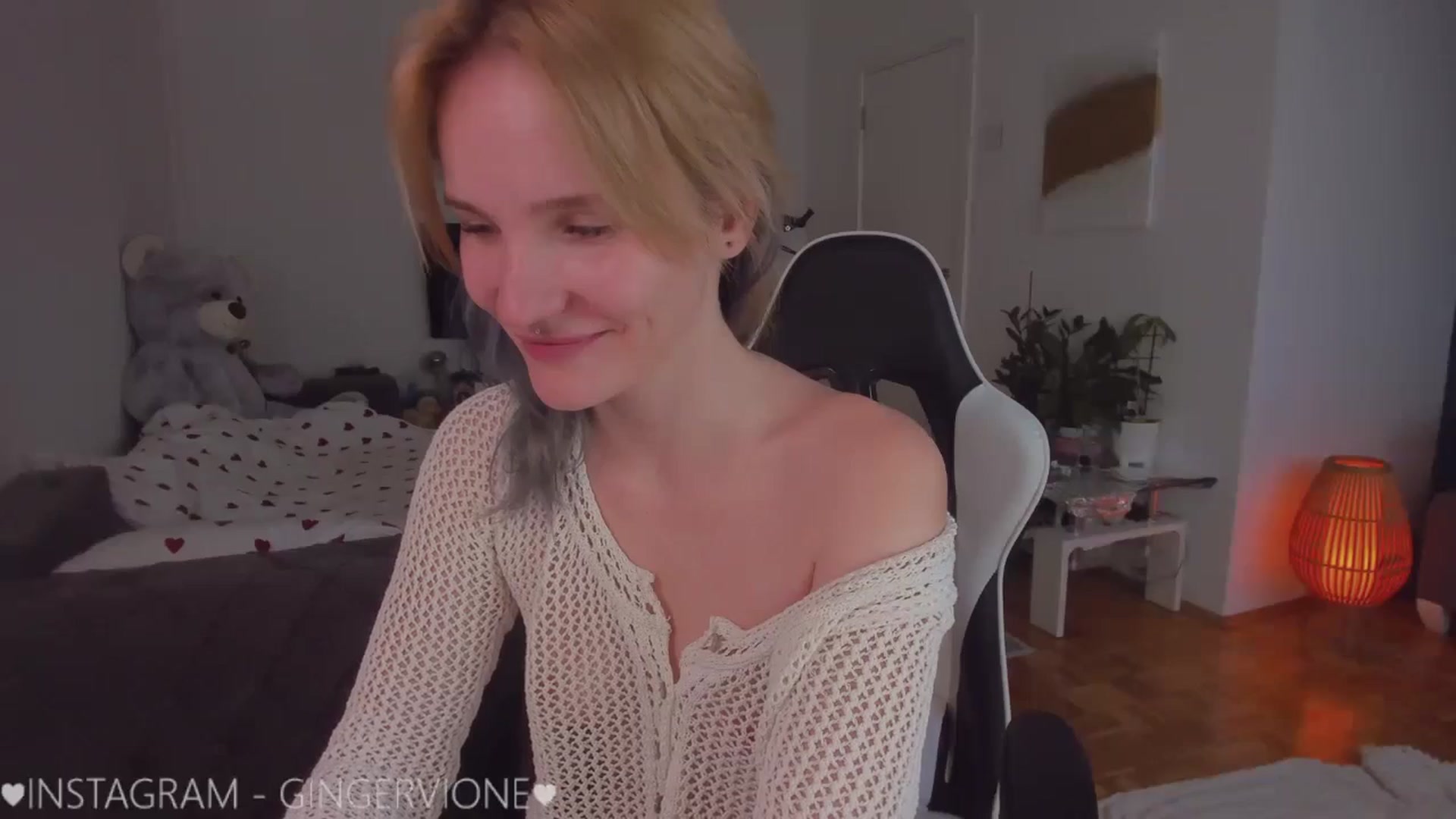 Gallery image thumbnail from GingerVi's myfreecams stream on, 06/21/2024, 05:09 image 14 of 20