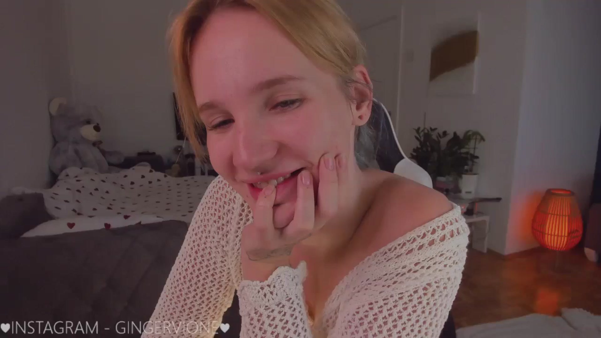 Gallery image thumbnail from GingerVi's myfreecams stream on, 06/21/2024, 05:09 image 1 of 20