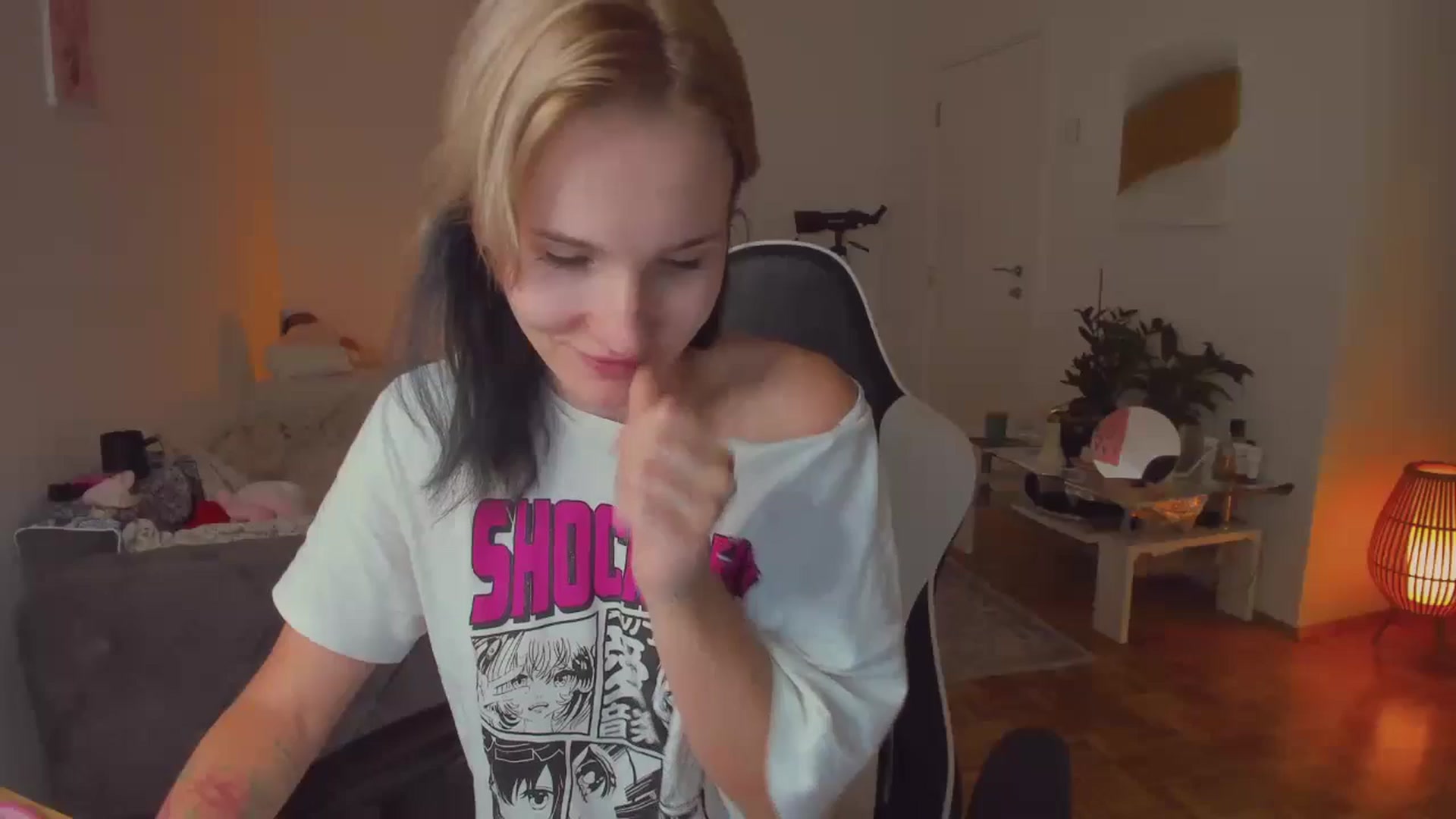 Gallery image thumbnail from GingerVi's myfreecams stream on, 07/04/2024, 04:24 image 1 of 20
