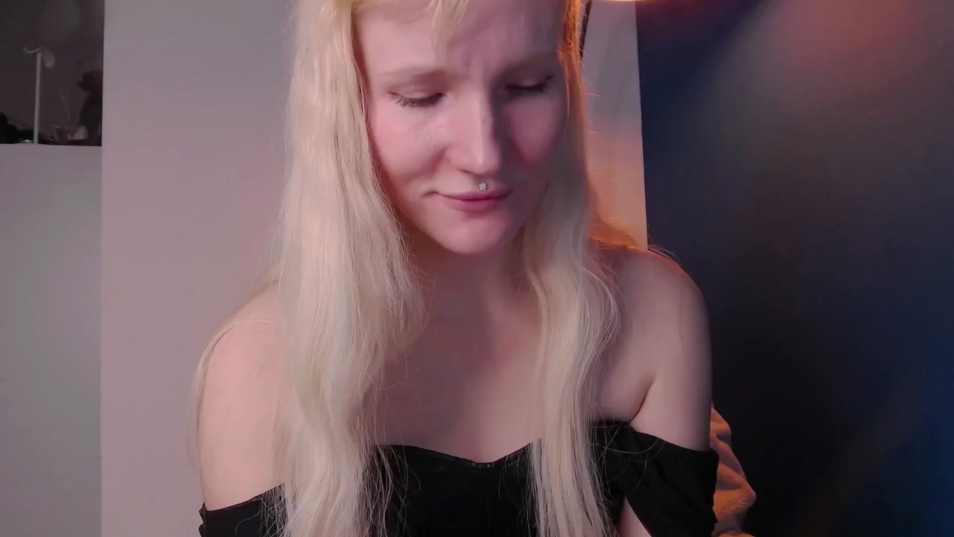 Gallery image thumbnail from GingerVi's myfreecams stream on, 12/05/2024, 07:04 image 1 of 20