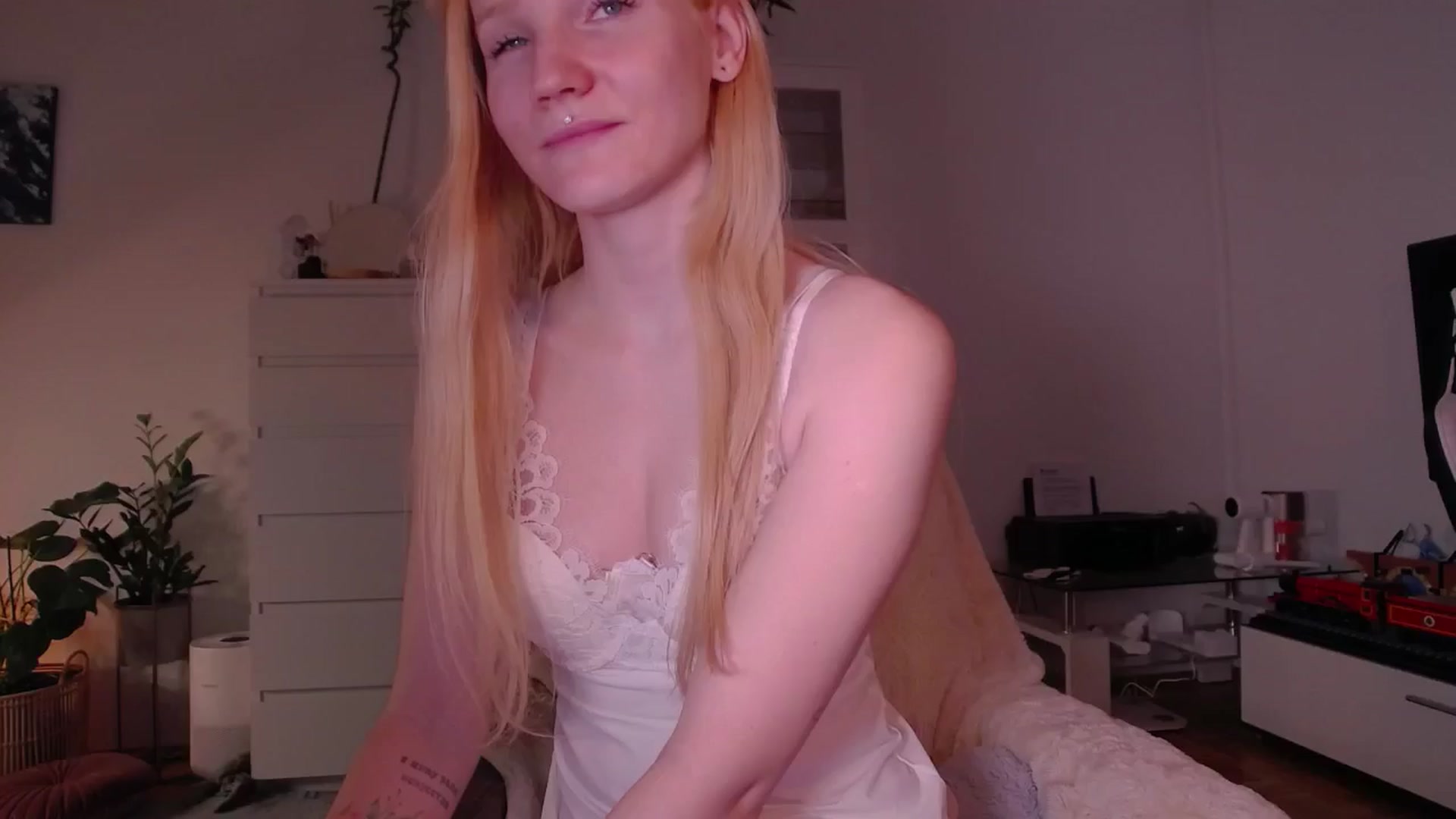 Gallery image thumbnail from GingerVi's myfreecams stream on, 01/31/2025, 05:16 image 15 of 20
