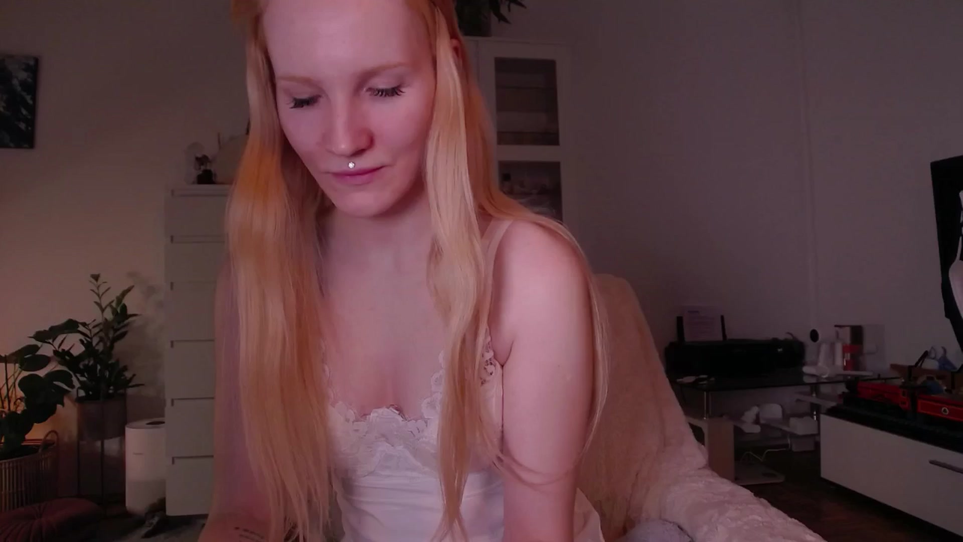 Gallery image thumbnail from GingerVi's myfreecams stream on, 01/31/2025, 05:16 image 5 of 20