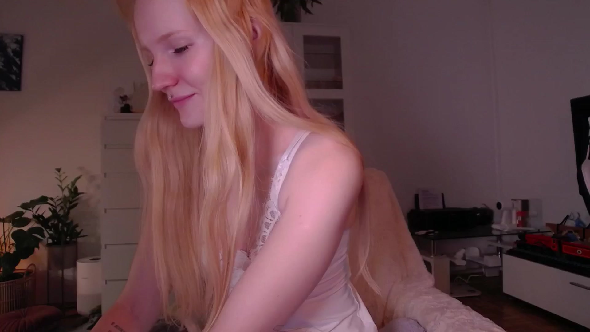 Gallery image thumbnail from GingerVi's myfreecams stream on, 01/31/2025, 05:16 image 8 of 20