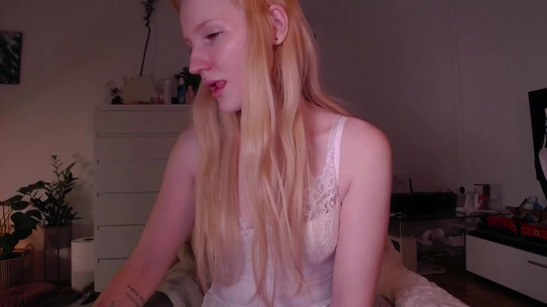 Gallery image thumbnail from GingerVi's myfreecams stream on, 01/31/2025, 05:16 image 2 of 20