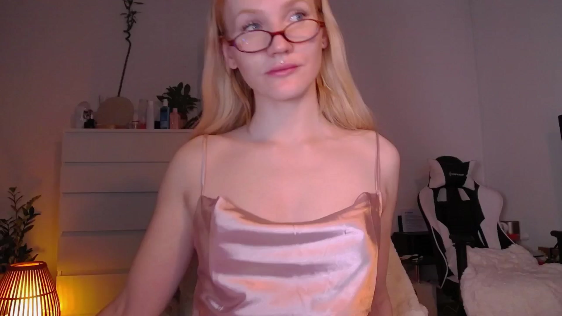 Gallery image thumbnail from GingerVi's myfreecams stream on, 02/01/2025, 04:07 image 7 of 20