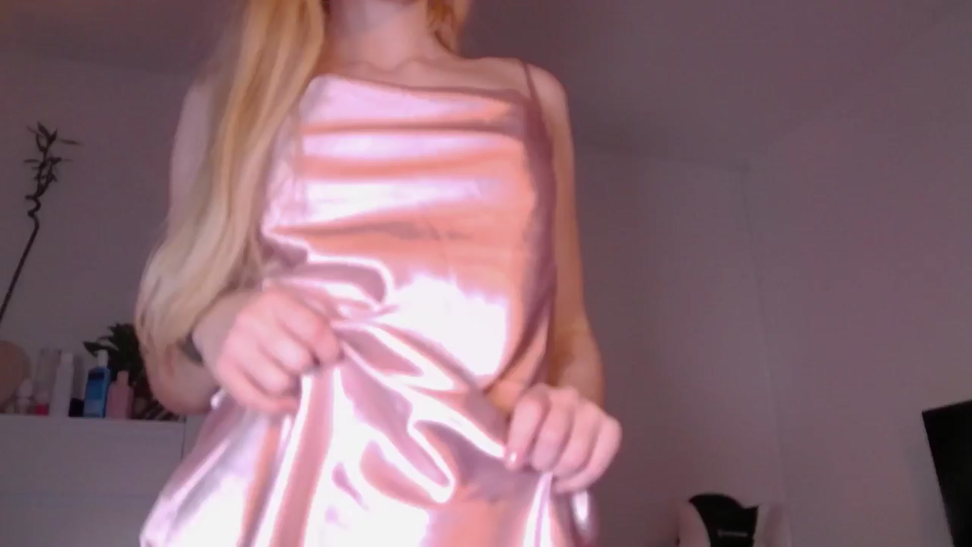 Gallery image thumbnail from GingerVi's myfreecams stream on, 02/01/2025, 04:07 image 4 of 20
