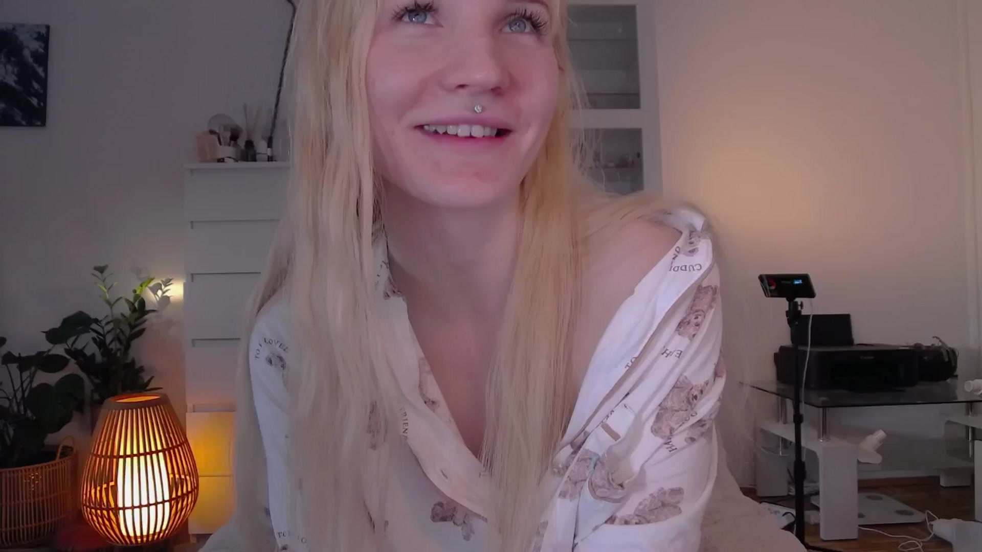 Gallery image thumbnail from GingerVi's myfreecams stream on, 02/09/2025, 15:58 image 4 of 20