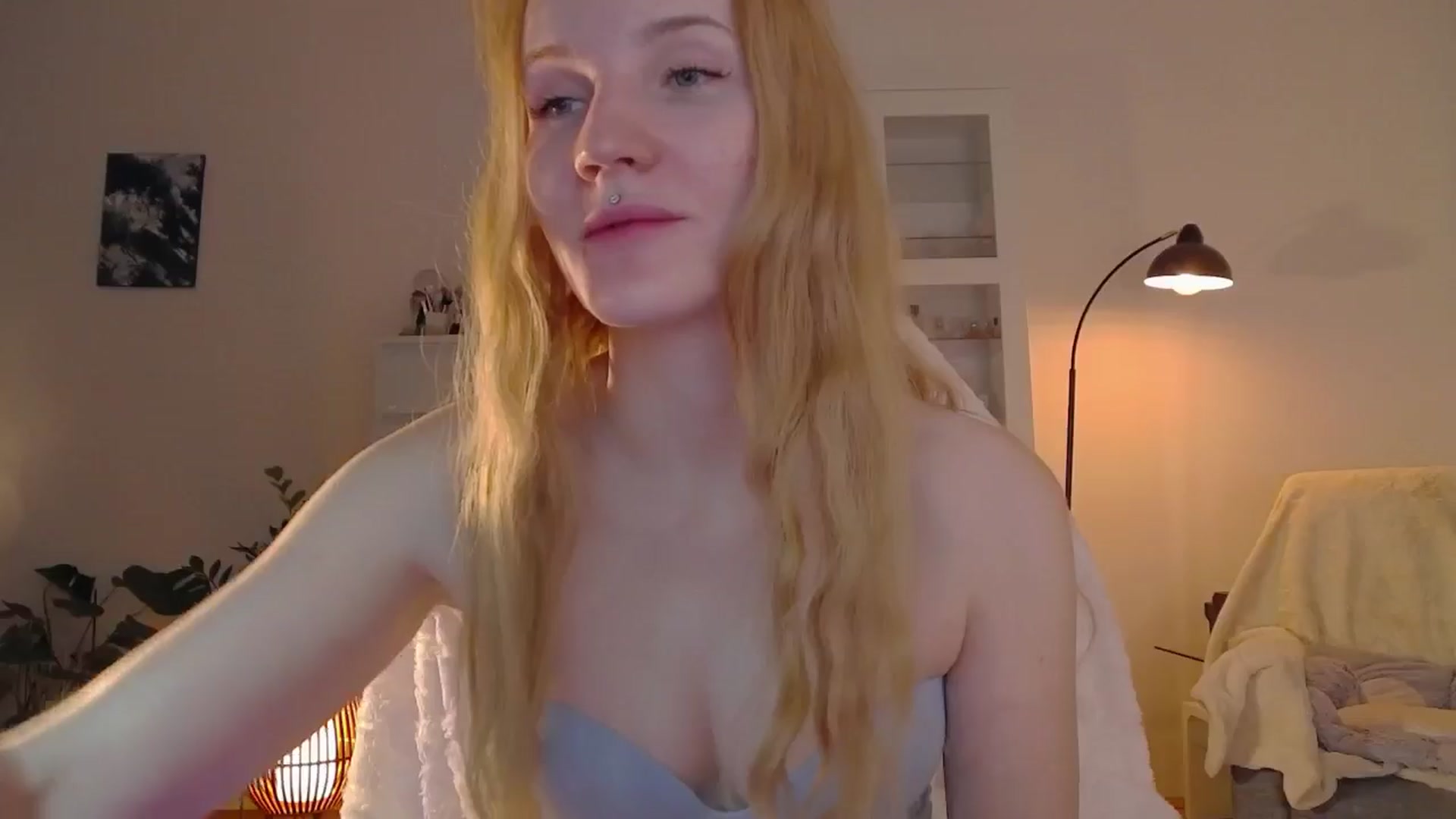 Gallery image thumbnail from GingerVi's myfreecams stream on, 02/23/2025, 24:23 image 2 of 20