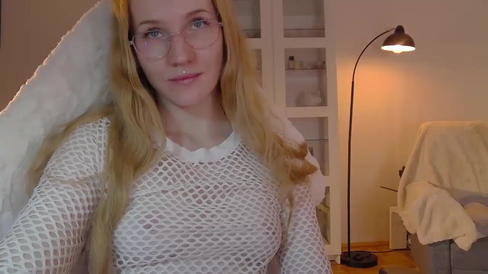Gallery image thumbnail from GingerVi's myfreecams stream on, 02/24/2025, 24:22 image 15 of 20