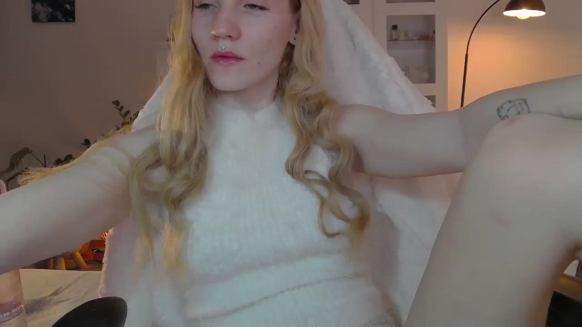 Gallery image thumbnail from GingerVi's myfreecams stream on, 02/25/2025, 24:33 image 11 of 20