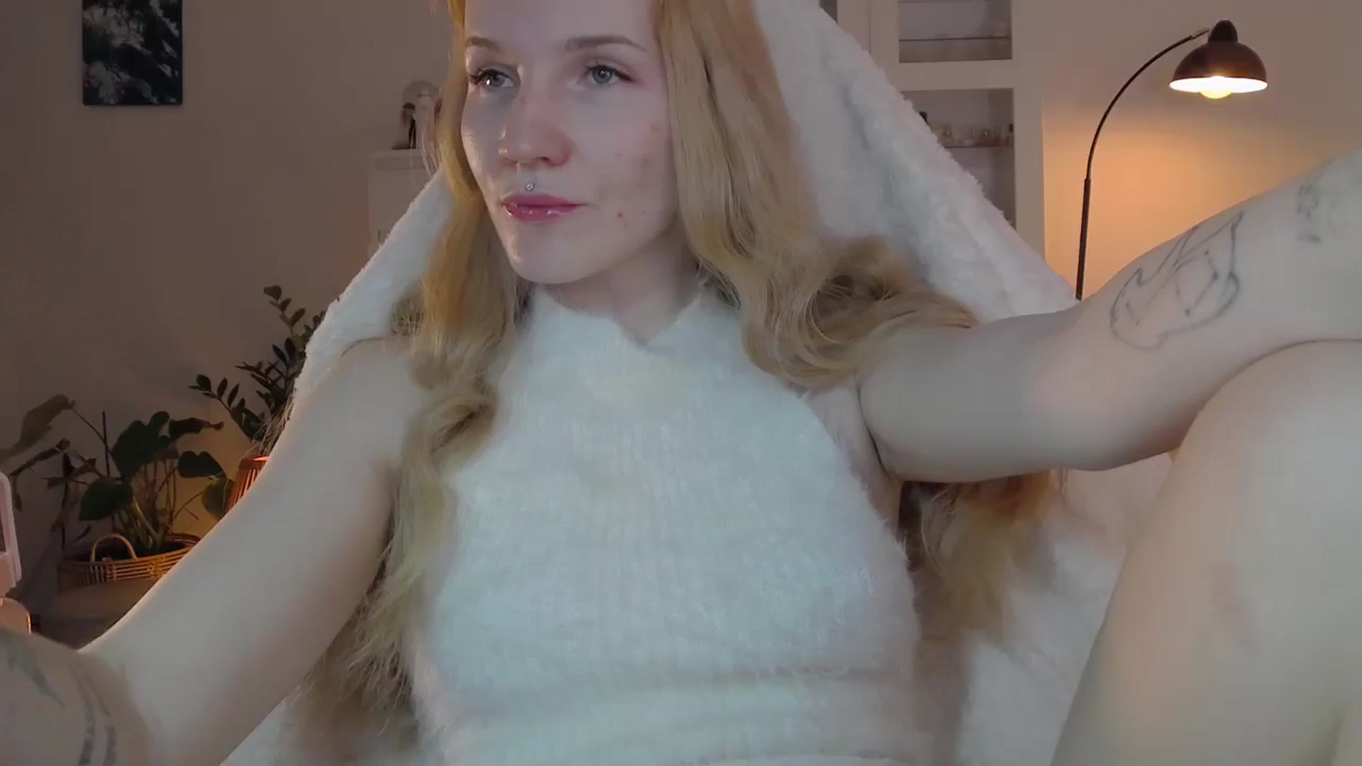 Gallery image thumbnail from GingerVi's myfreecams stream on, 02/25/2025, 24:33 image 2 of 20