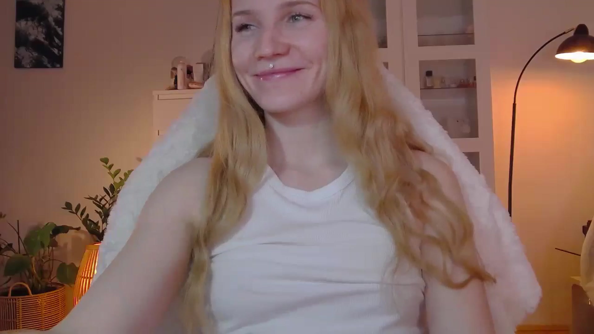 Gallery image thumbnail from GingerVi's myfreecams stream on, 02/25/2025, 22:31 image 9 of 20