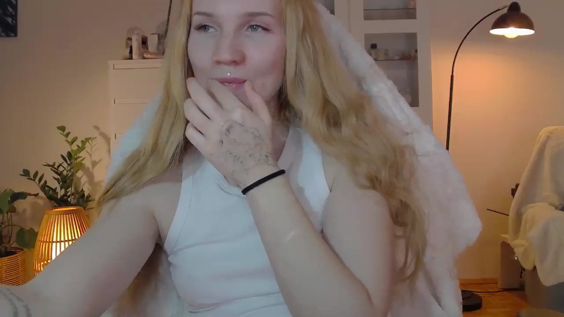 Gallery image thumbnail from GingerVi's myfreecams stream on, 02/25/2025, 22:31 image 2 of 20