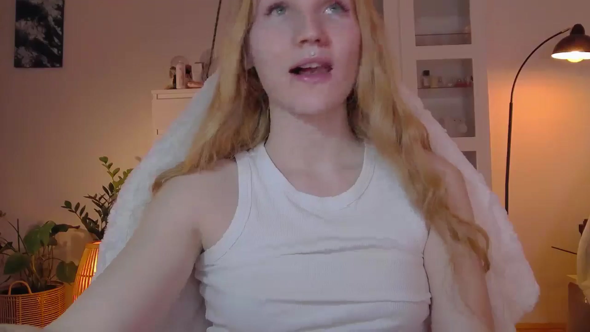 Gallery image thumbnail from GingerVi's myfreecams stream on, 02/25/2025, 22:31 image 12 of 20