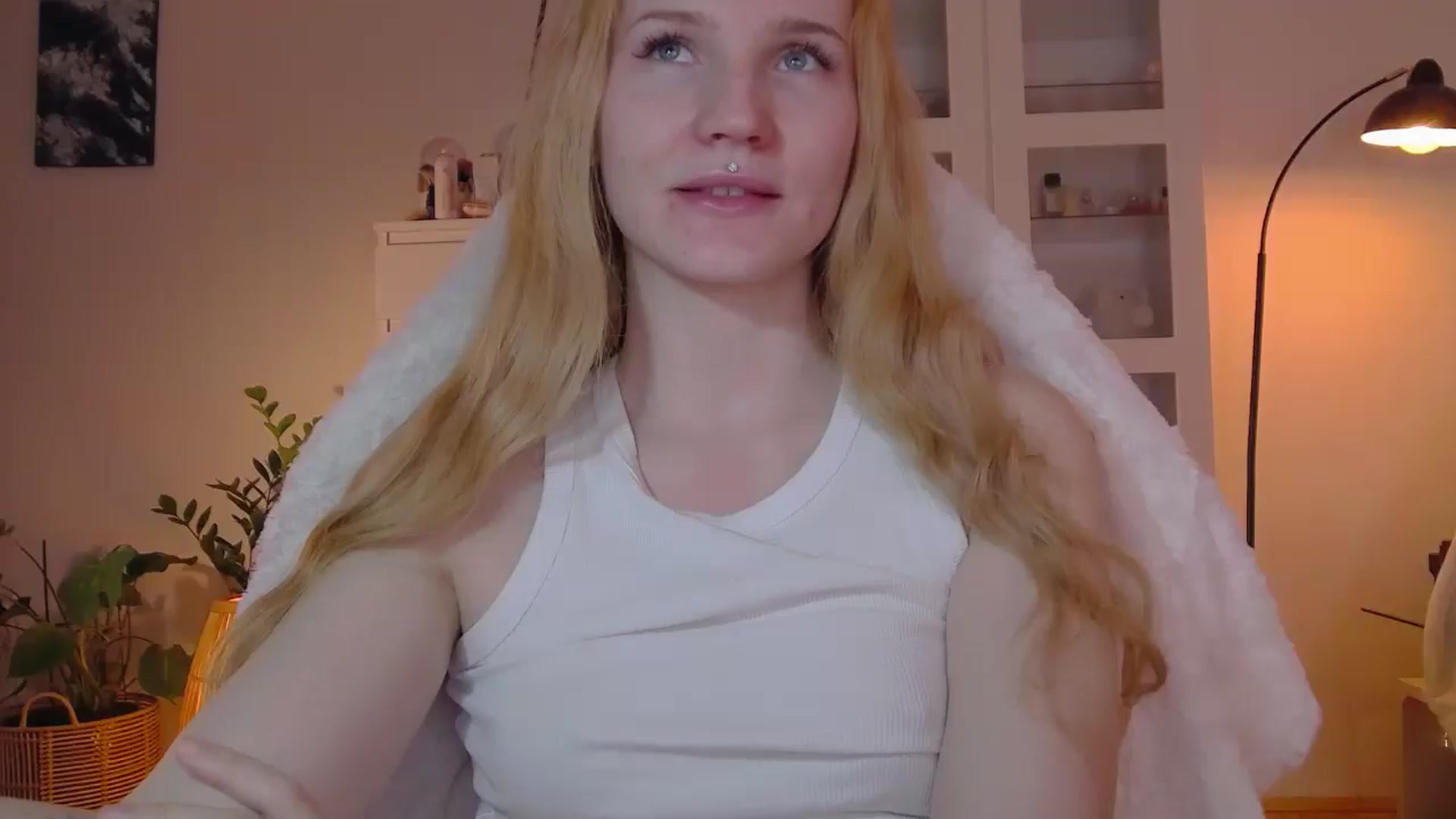 Gallery image thumbnail from GingerVi's myfreecams stream on, 02/25/2025, 22:31 image 15 of 20