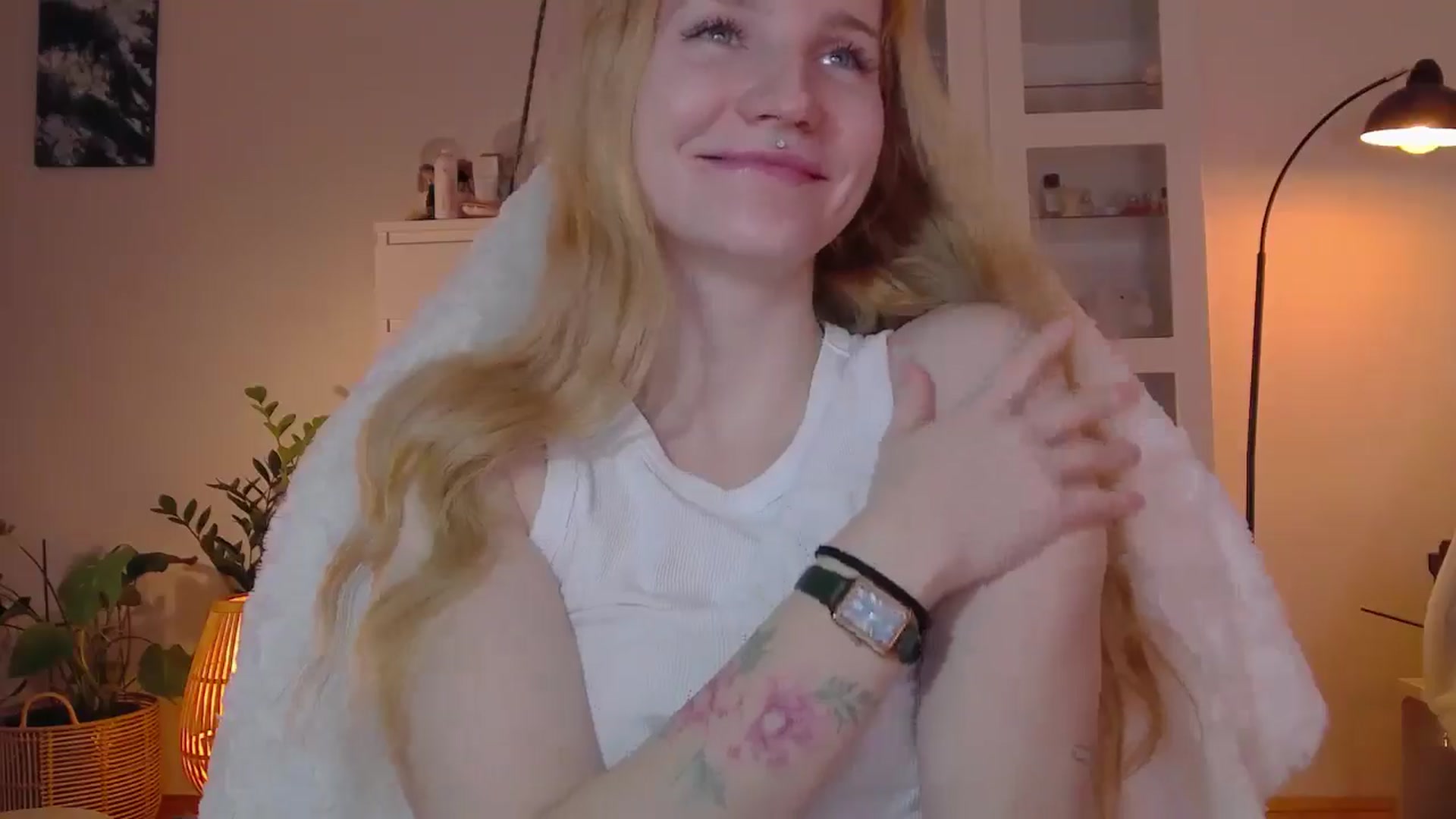 Gallery image thumbnail from GingerVi's myfreecams stream on, 02/25/2025, 22:31 image 10 of 20