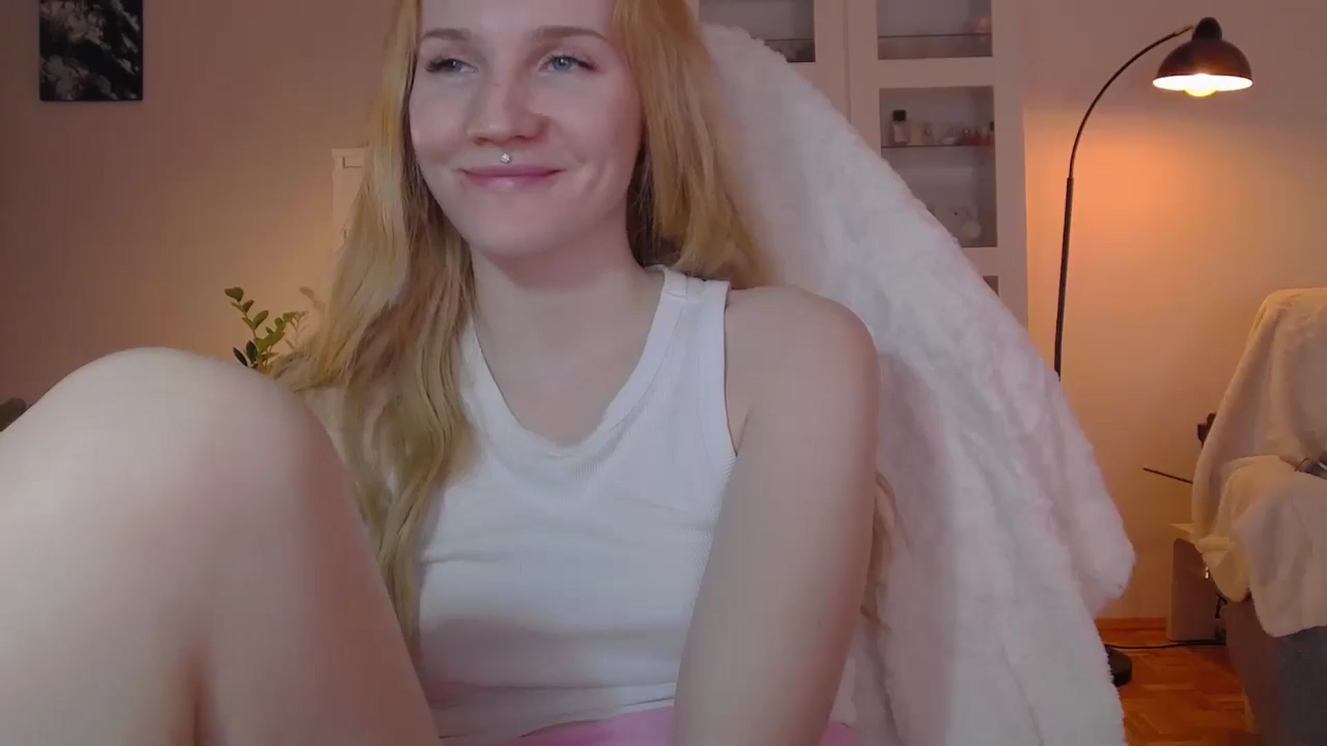 Gallery image thumbnail from GingerVi's myfreecams stream on, 02/25/2025, 23:24 image 17 of 20