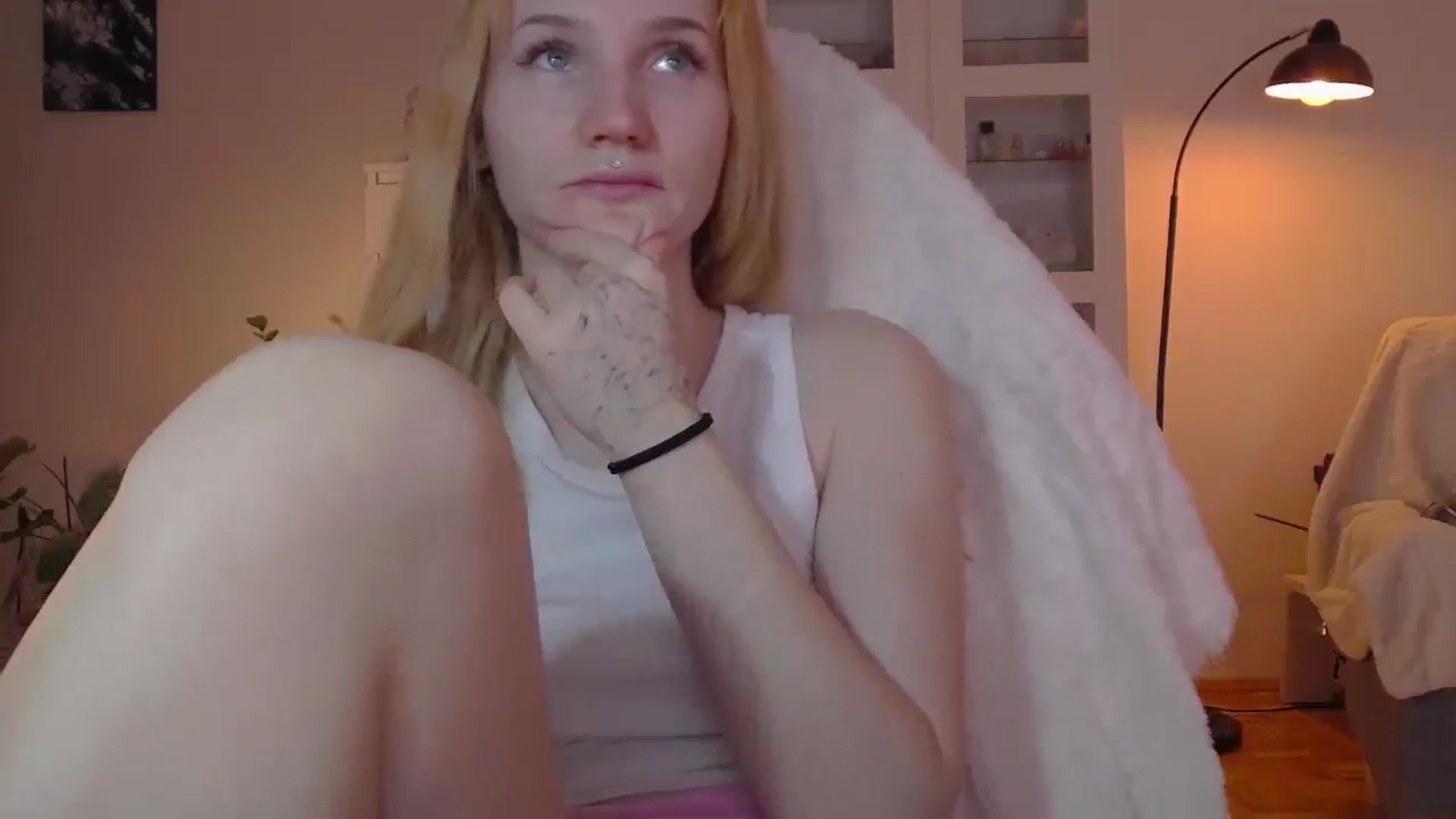 Gallery image thumbnail from GingerVi's myfreecams stream on, 02/25/2025, 23:24 image 14 of 20