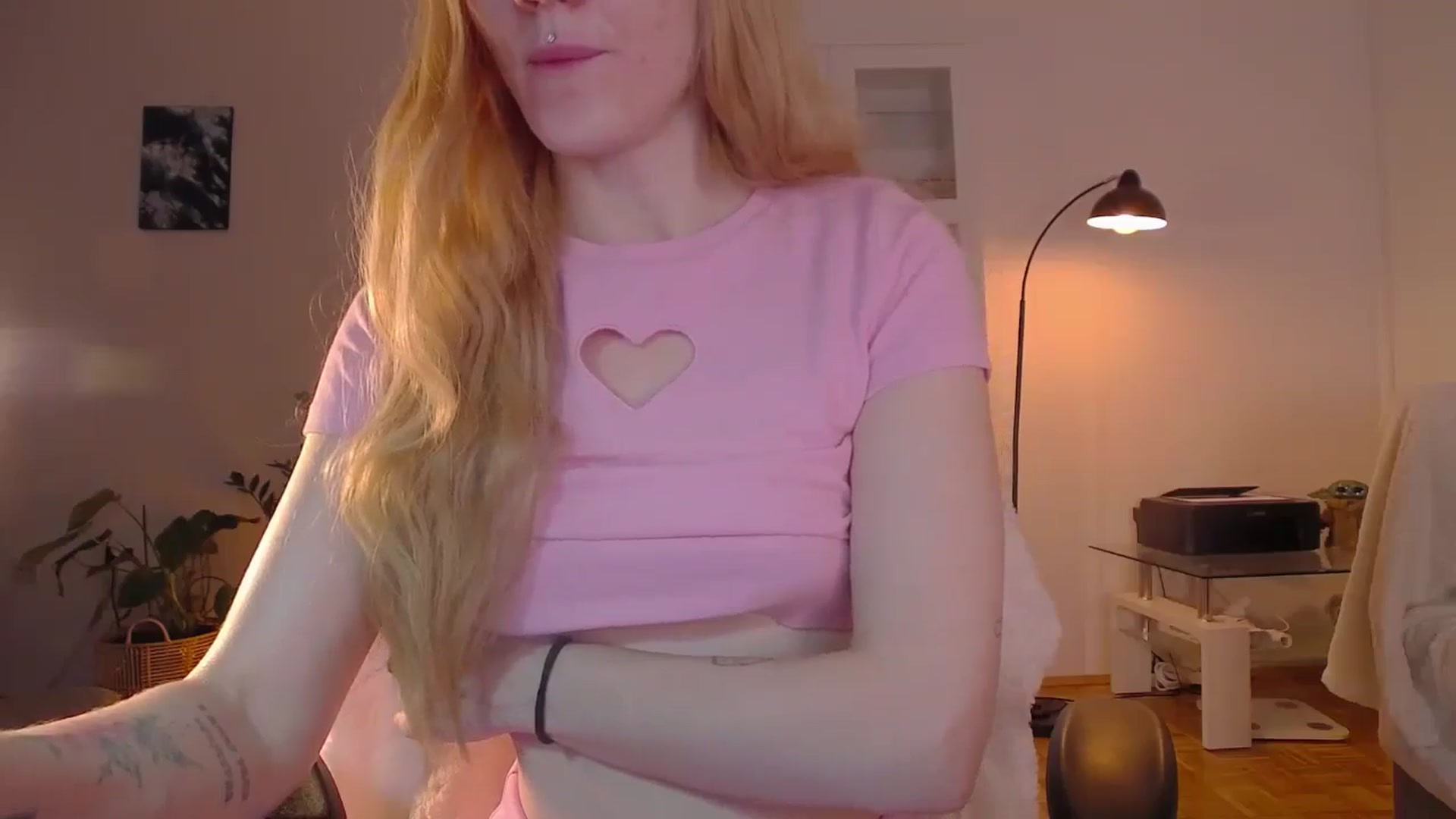 Gallery image thumbnail from GingerVi's myfreecams stream on, 02/27/2025, 02:38 image 14 of 20