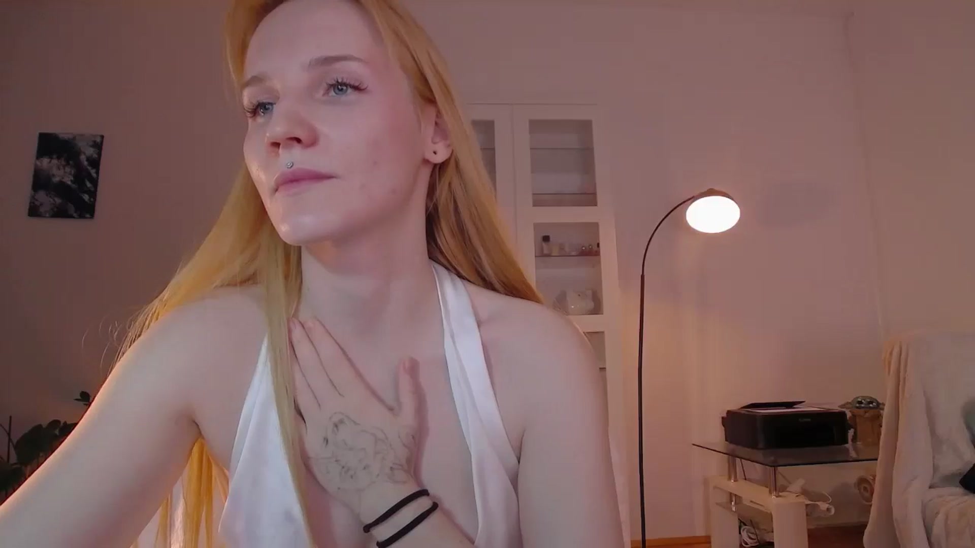 Gallery image thumbnail from GingerVi's myfreecams stream on, 02/28/2025, 04:16 image 13 of 20