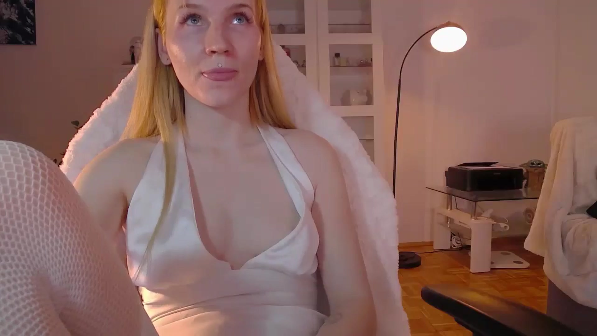 Gallery image thumbnail from GingerVi's myfreecams stream on, 02/28/2025, 04:16 image 20 of 20