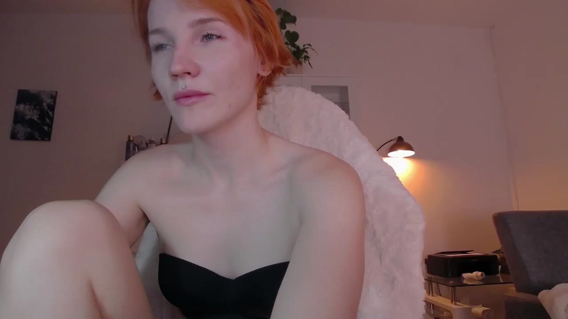 Gallery image thumbnail from GingerVi's myfreecams stream on, 03/10/2025, 10:13 image 18 of 20