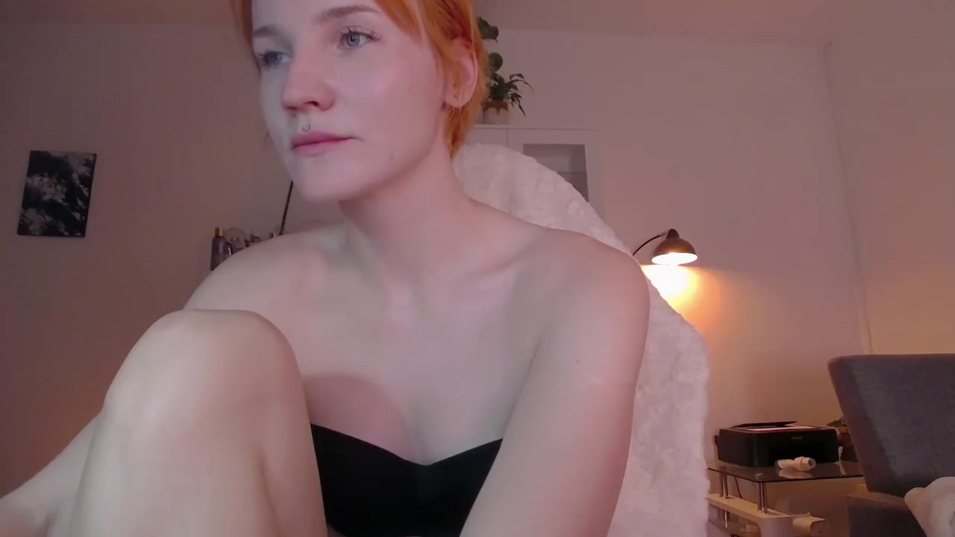 Gallery image thumbnail from GingerVi's myfreecams stream on, 03/10/2025, 10:13 image 12 of 20