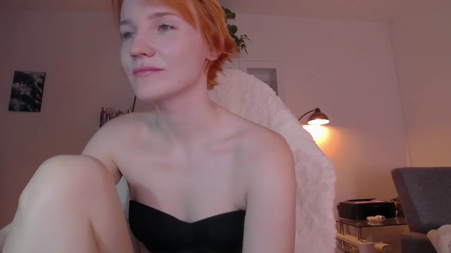 Gallery image thumbnail from GingerVi's myfreecams stream on, 03/10/2025, 10:13 image 17 of 20