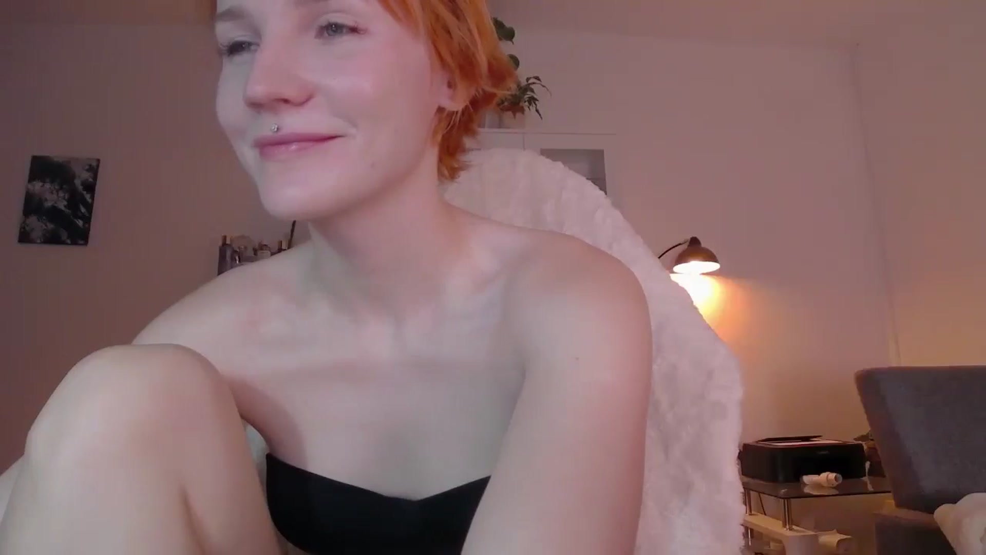 Gallery image thumbnail from GingerVi's myfreecams stream on, 03/10/2025, 10:13 image 16 of 20