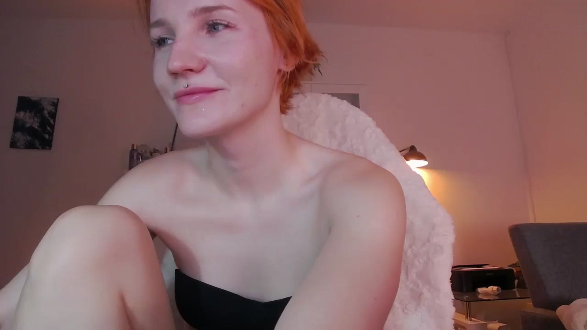 Gallery image thumbnail from GingerVi's myfreecams stream on, 03/10/2025, 10:13 image 19 of 20