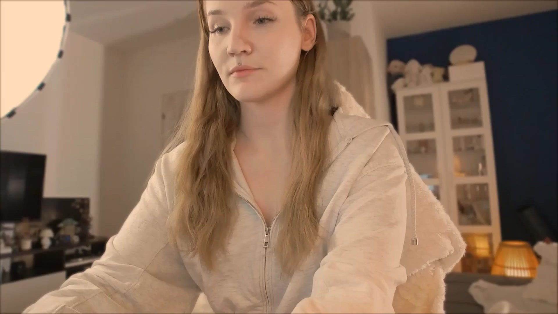 Gallery image thumbnail from GingerVi's myfreecams stream on, 10/28/2025, 19:02 image 1 of 20