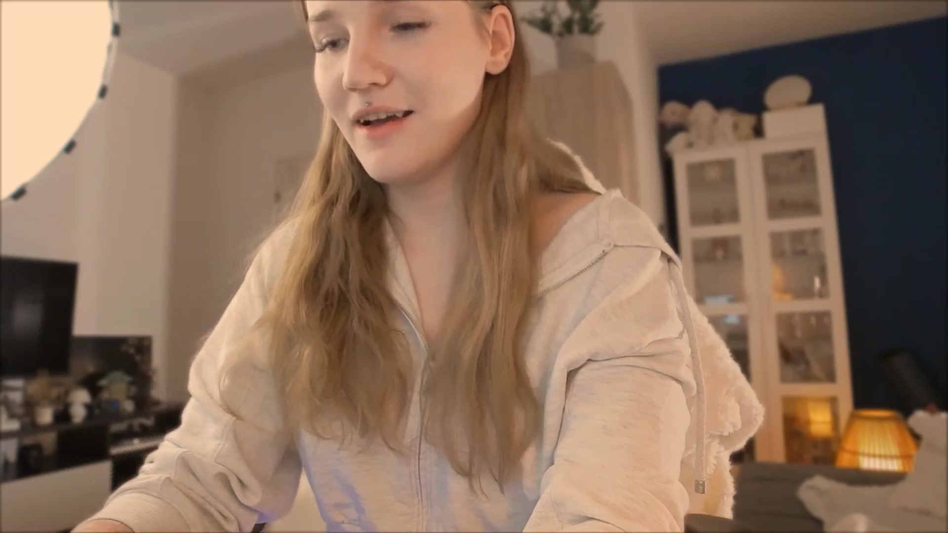Gallery image thumbnail from GingerVi's myfreecams stream on, 10/28/2025, 19:02 image 7 of 20
