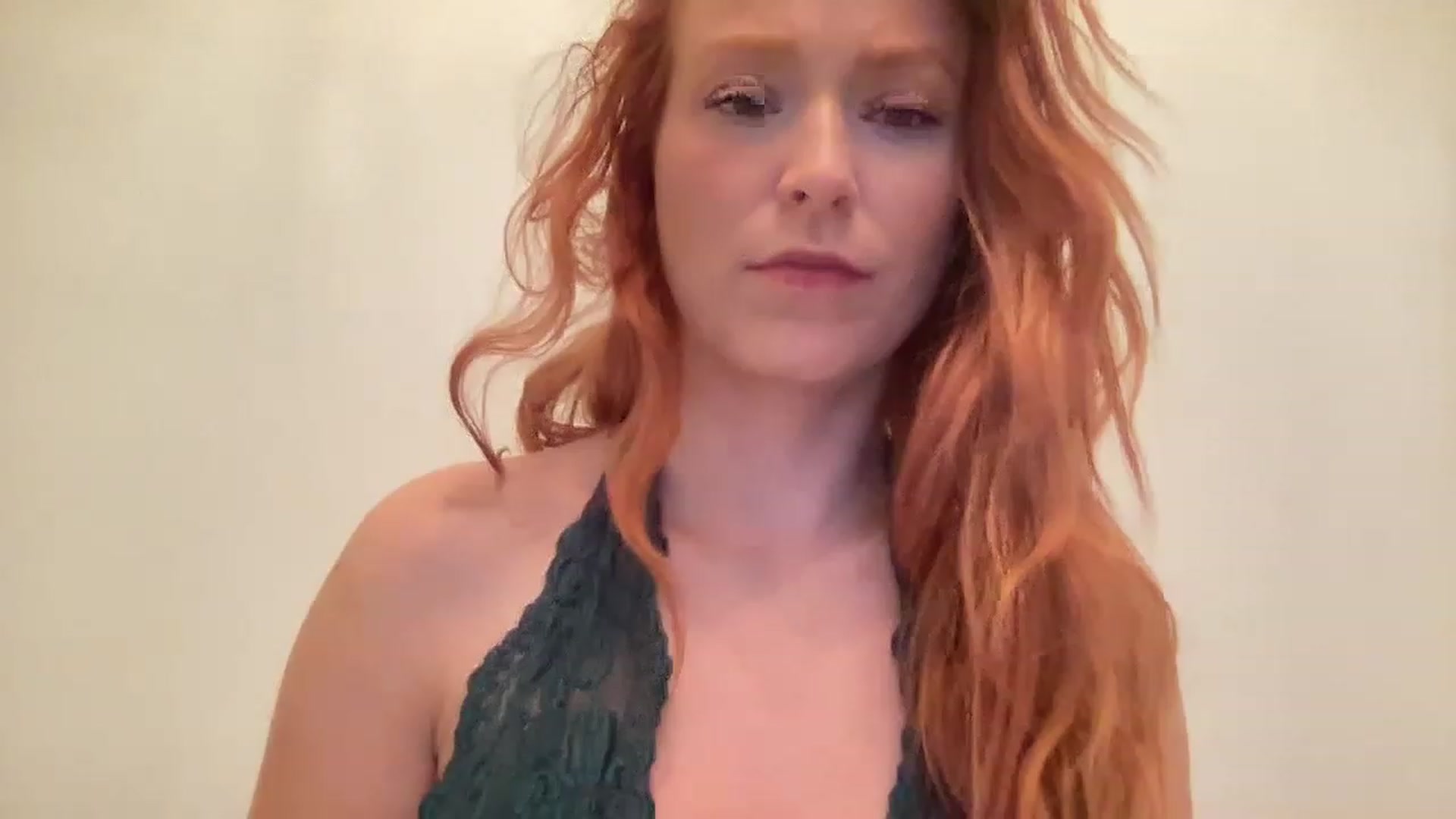 Gallery image thumbnail from Gingerbabyxo's myfreecams stream on, 12/15/2022, 14:37 image 2 of 20