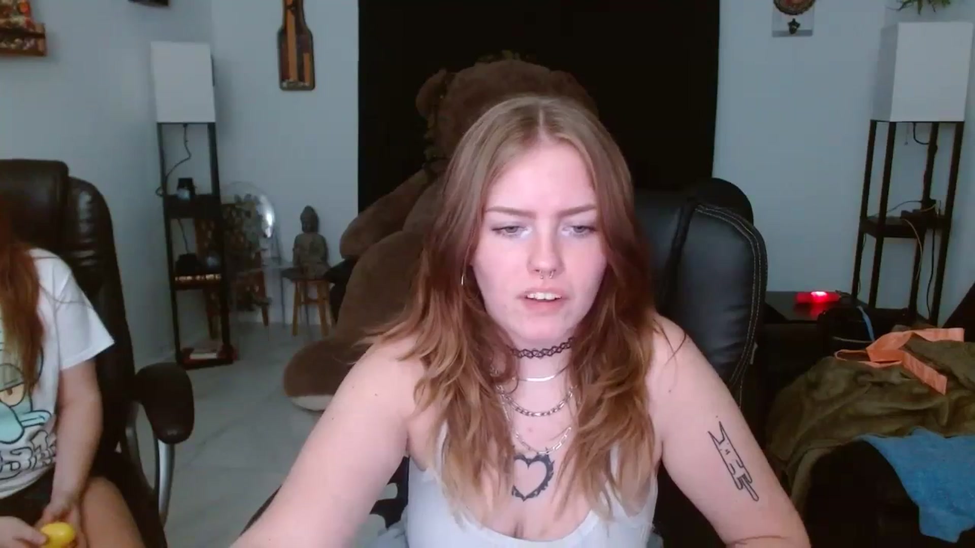 Gallery image thumbnail from Gingerbunny2's myfreecams stream on, 10/17/2023, 02:57 image 3 of 20