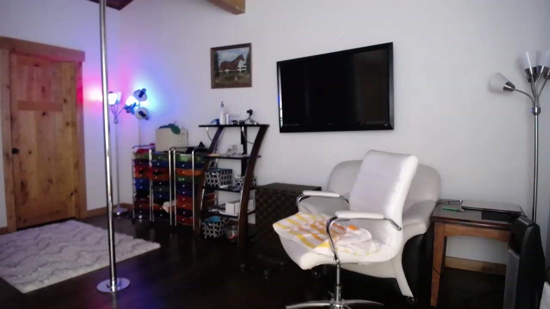 Gallery image thumbnail from GinnyPotter's myfreecams stream on, 12/10/2022, 22:43 image 14 of 20