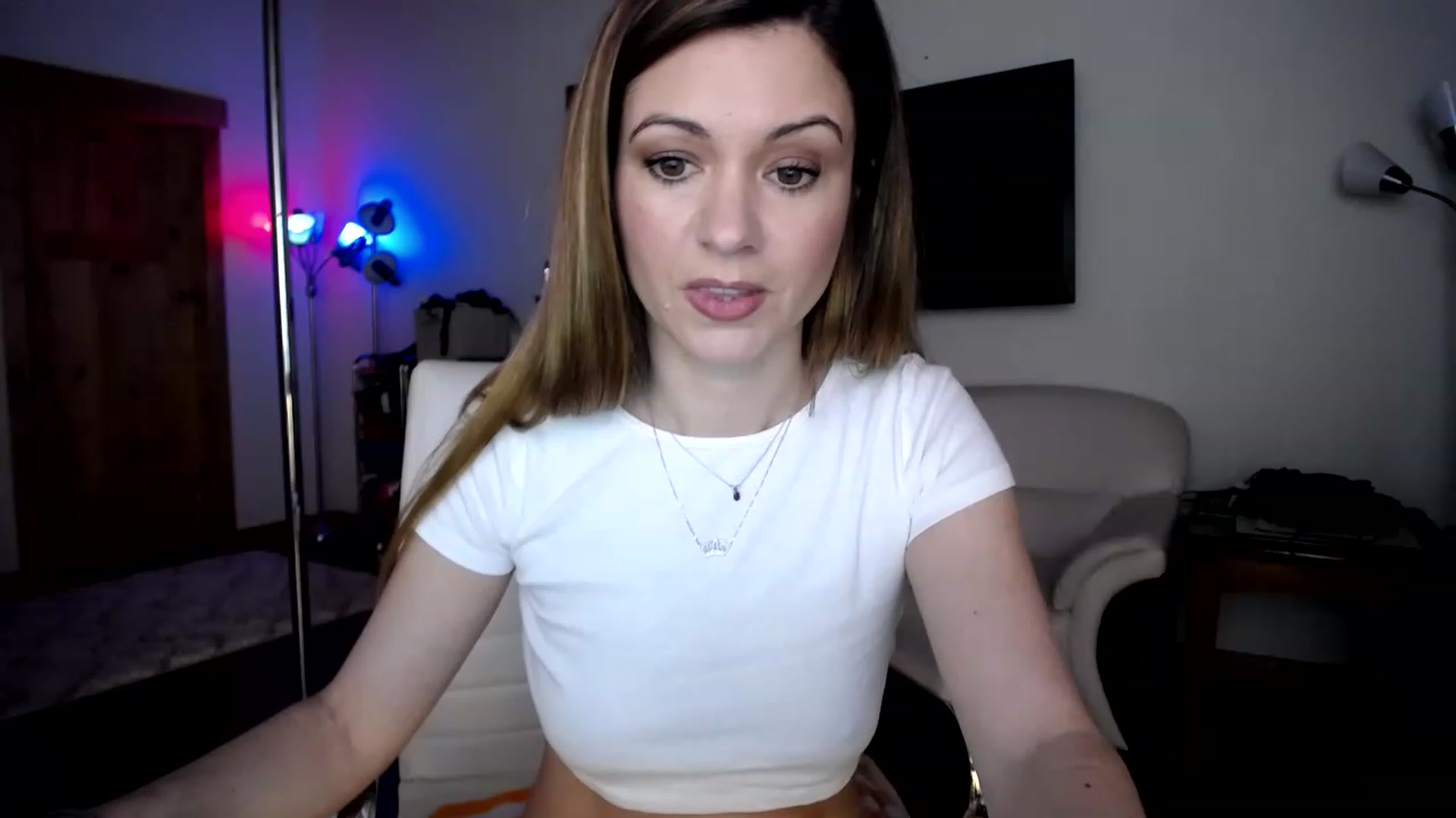 Gallery image thumbnail from GinnyPotter's myfreecams stream on, 01/08/2023, 22:26 image 4 of 20