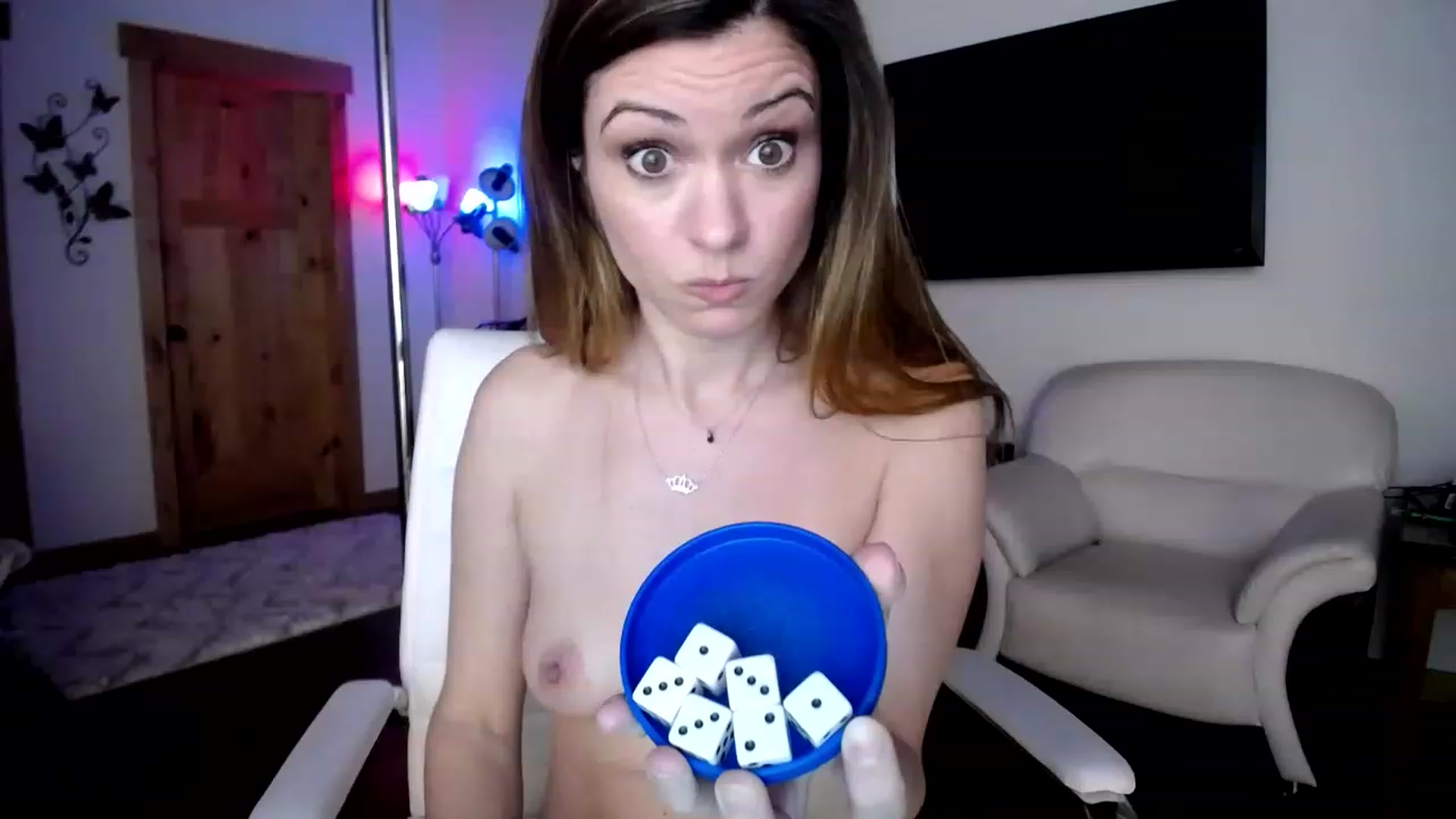 Gallery image thumbnail from GinnyPotter's myfreecams stream on, 01/09/2023, 24:20 image 8 of 20