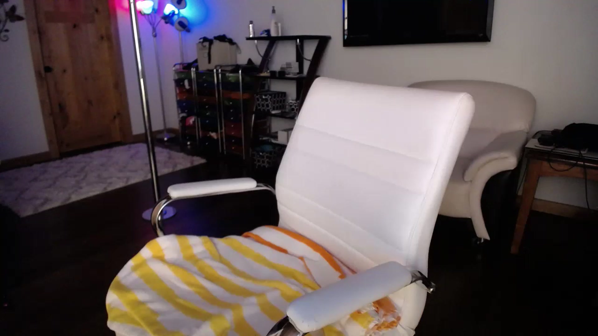 Gallery image thumbnail from GinnyPotter's myfreecams stream on, 01/11/2023, 24:11 image 20 of 20