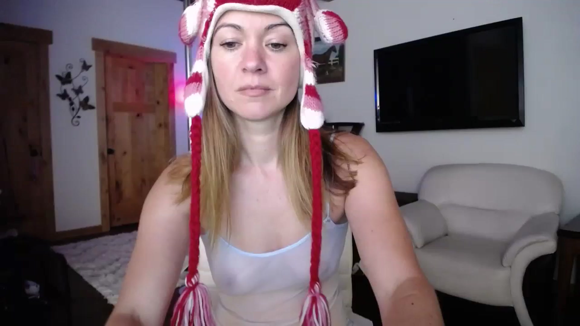 Gallery image thumbnail from GinnyPotter's myfreecams stream on, 07/23/2023, 19:38 image 1 of 20