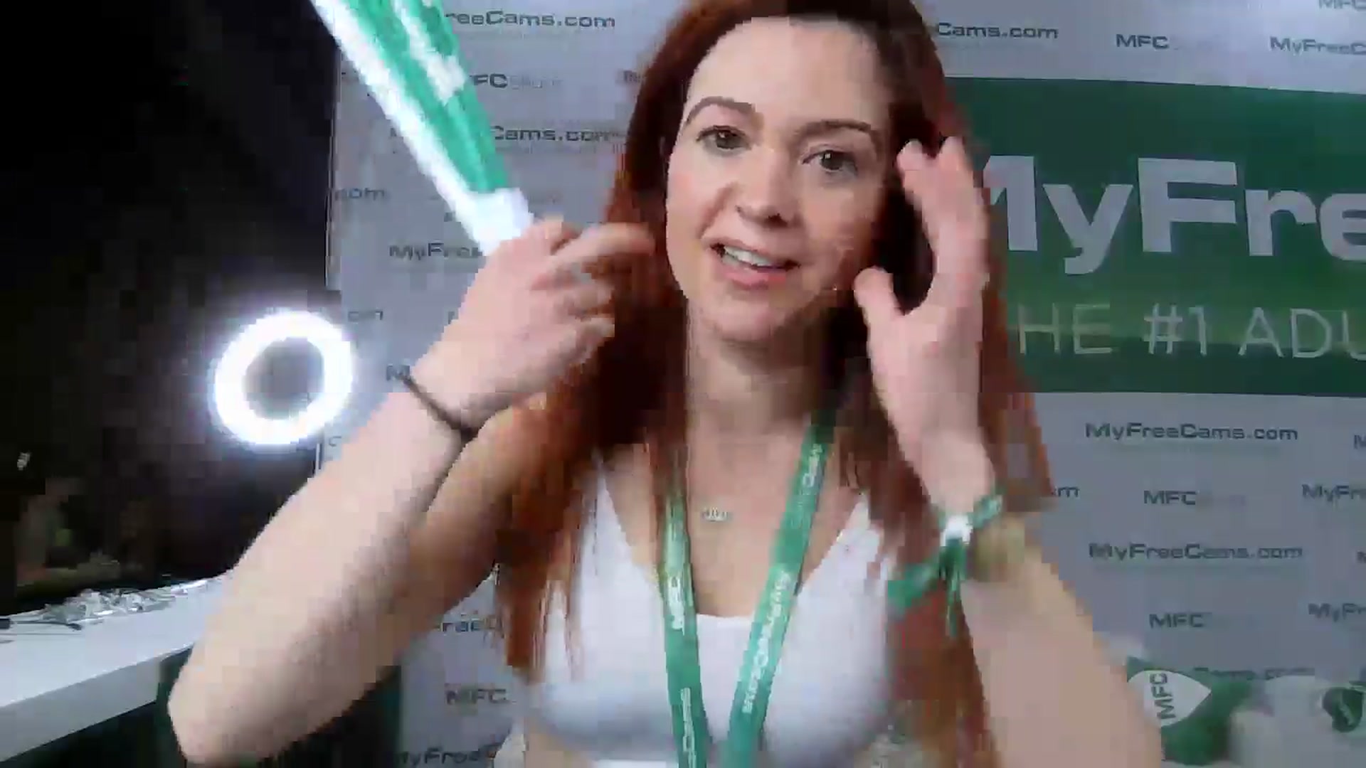 Gallery image thumbnail from GinnyPotter's myfreecams stream on, 01/24/2025, 20:51 image 6 of 20