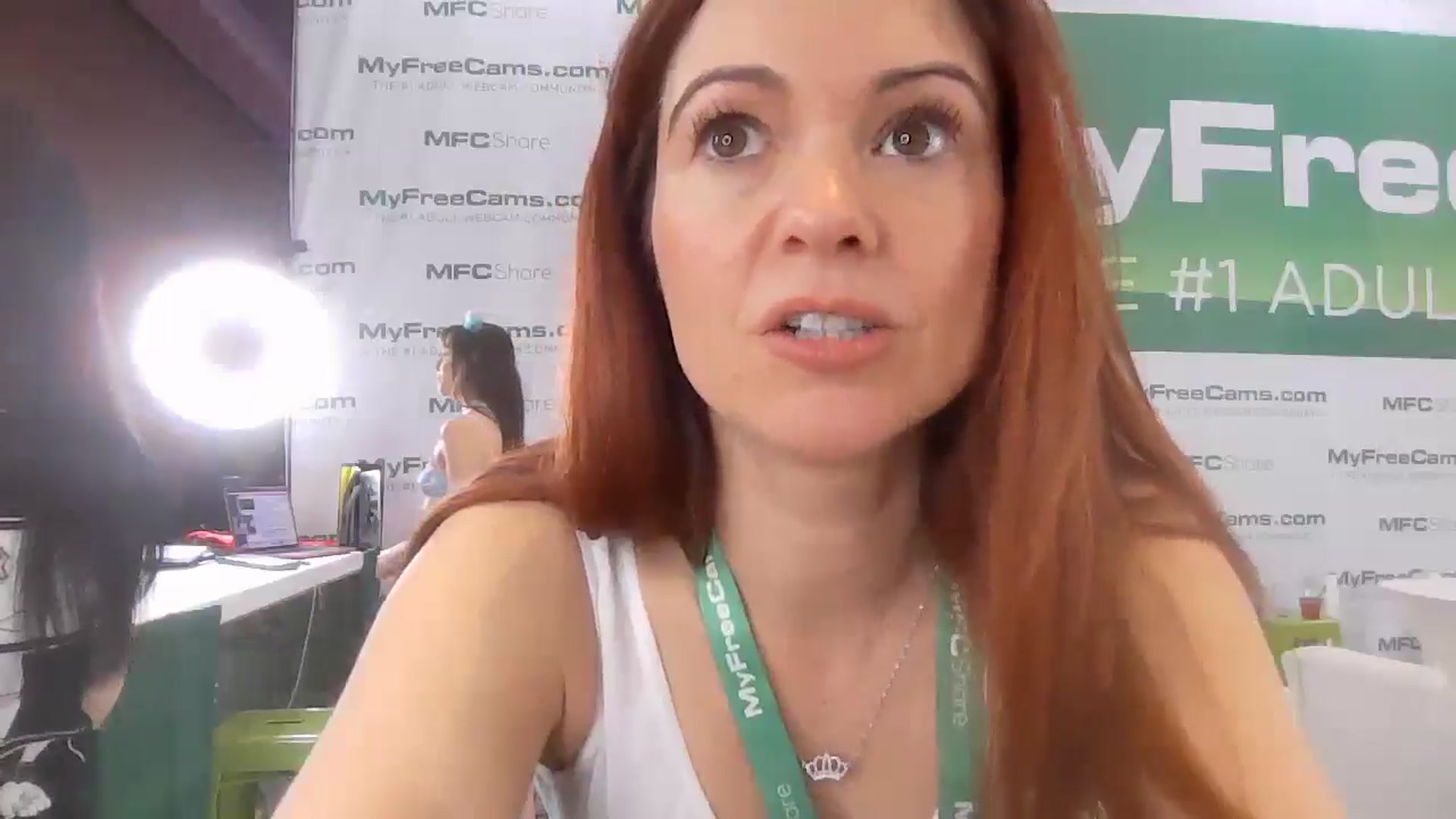 Gallery image thumbnail from GinnyPotter's myfreecams stream on, 01/24/2025, 22:22 image 5 of 20
