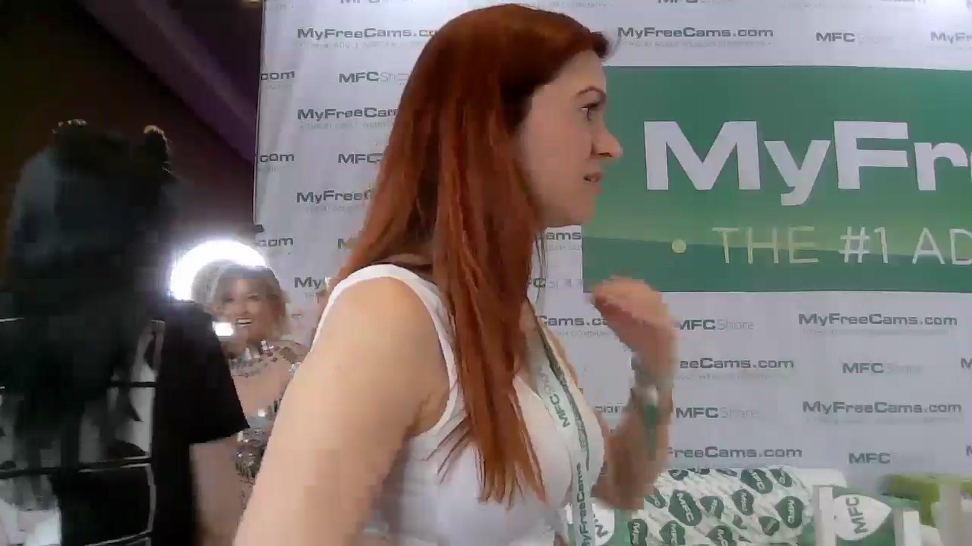 Gallery image thumbnail from GinnyPotter's myfreecams stream on, 01/24/2025, 22:22 image 14 of 20