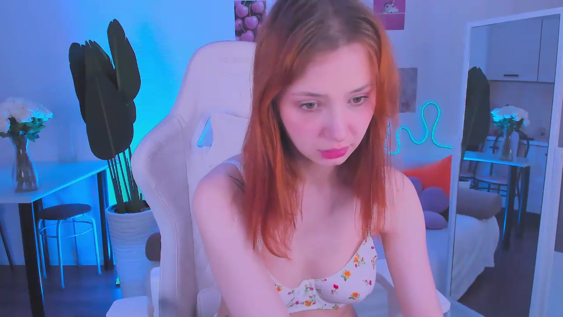 Gallery image thumbnail from Ginnypeach's myfreecams stream on, 07/01/2026, 10:58 image 12 of 20