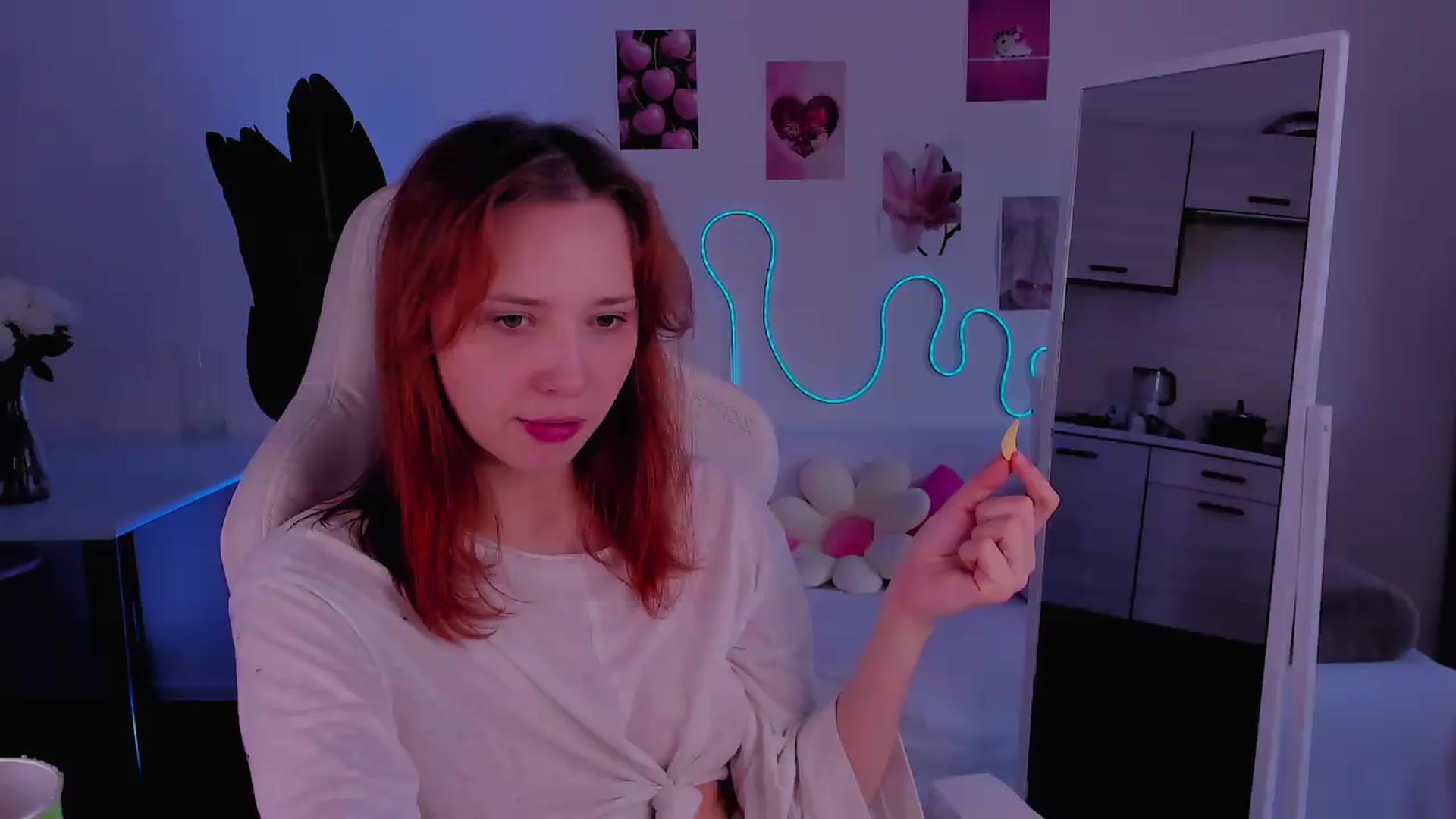 Gallery image thumbnail from Ginnypeach's myfreecams stream on, 07/06/2026, 10:54 image 16 of 20