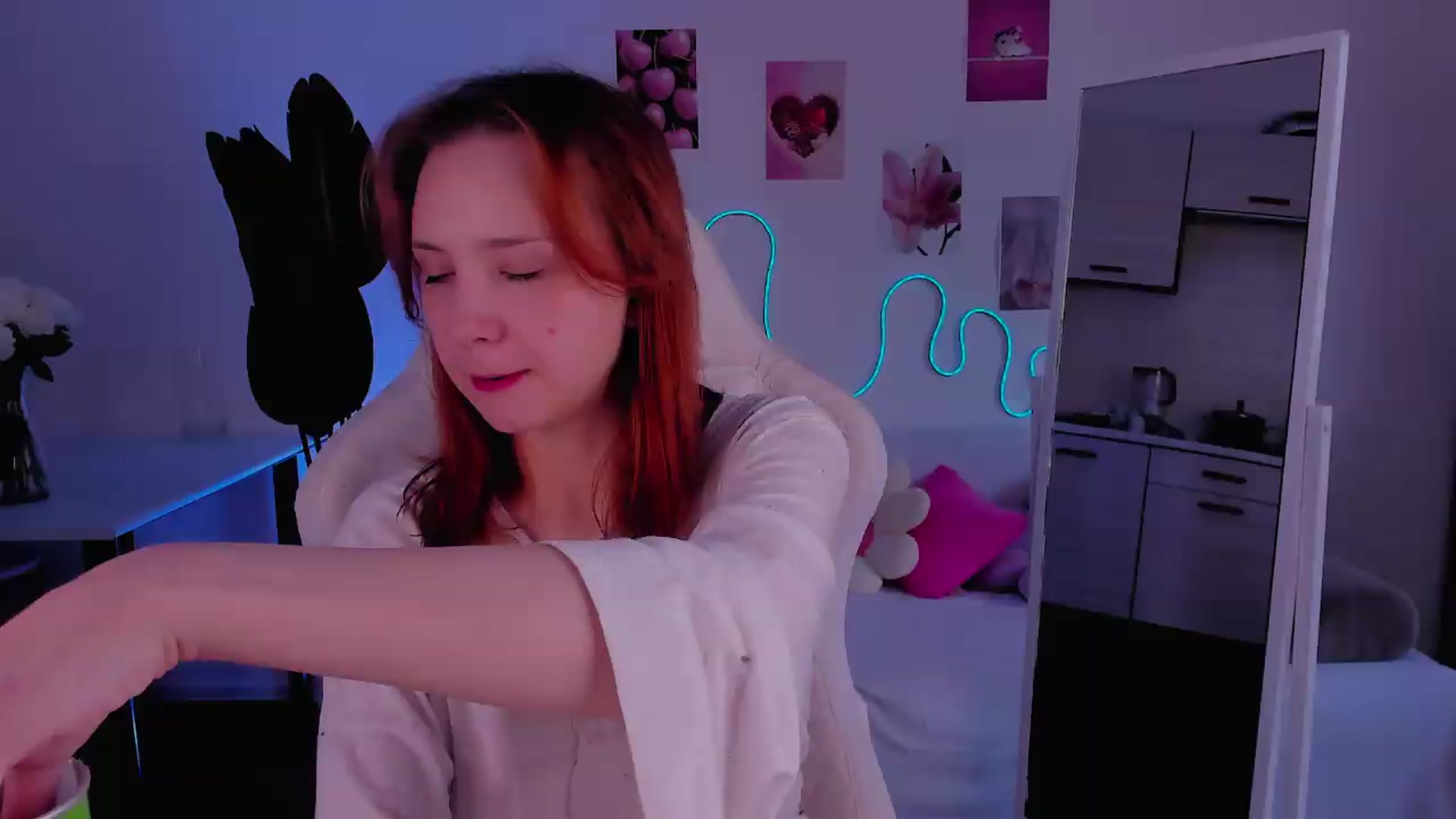 Gallery image thumbnail from Ginnypeach's myfreecams stream on, 07/06/2026, 10:54 image 18 of 20